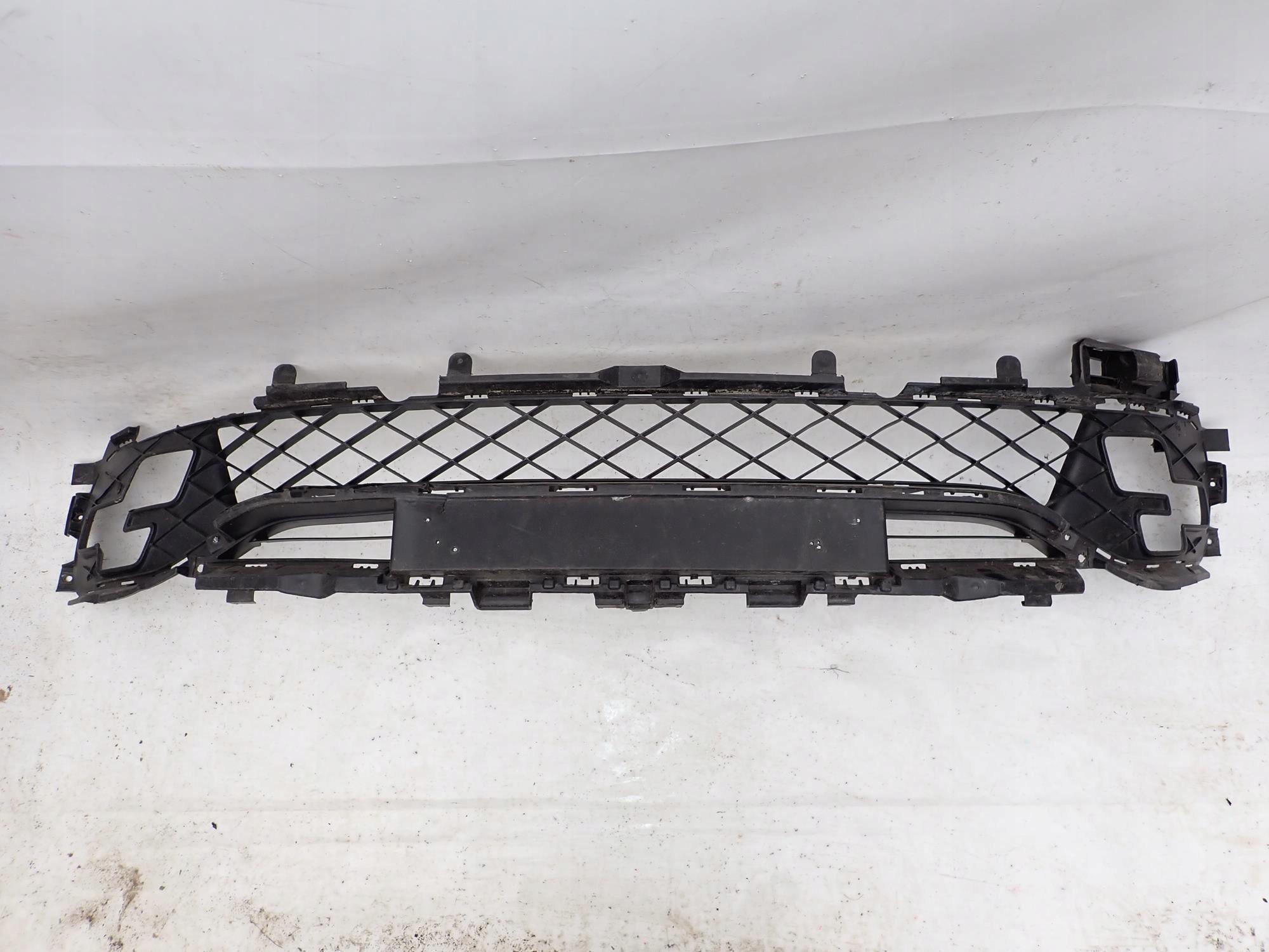 RENAULT CLIO IV 4 RS LIFT 16-19 Lüftungsgitter der Stoßstange mitte