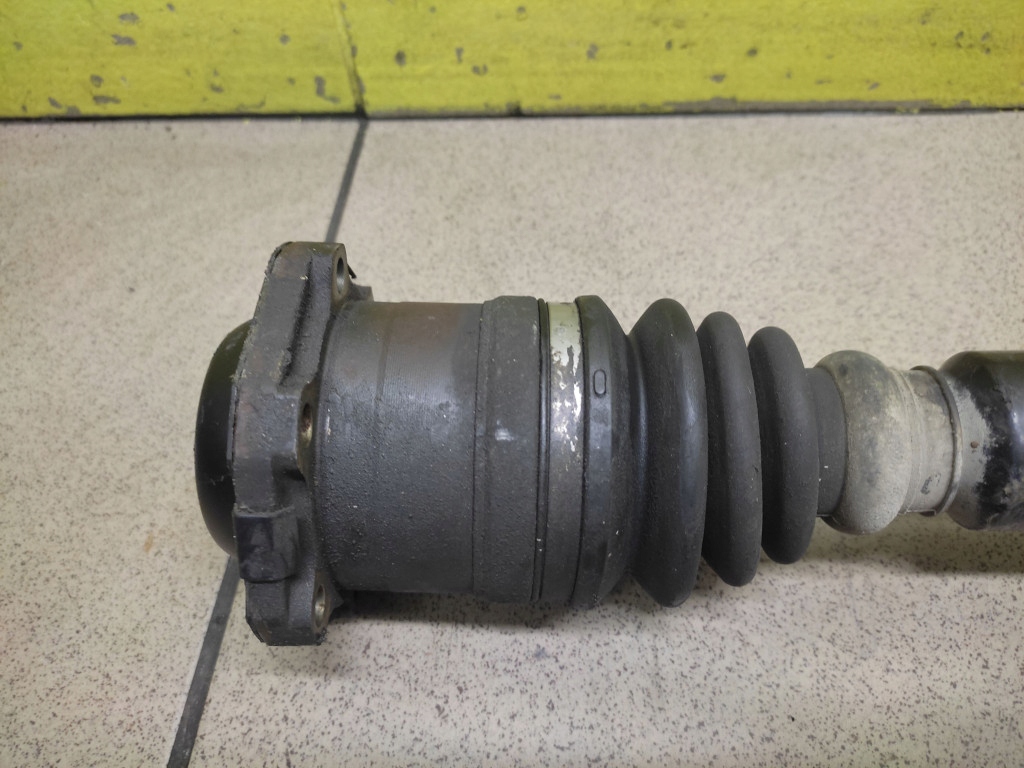 VW GOLF IV 1.6 semi-axis NAPEDOWA right