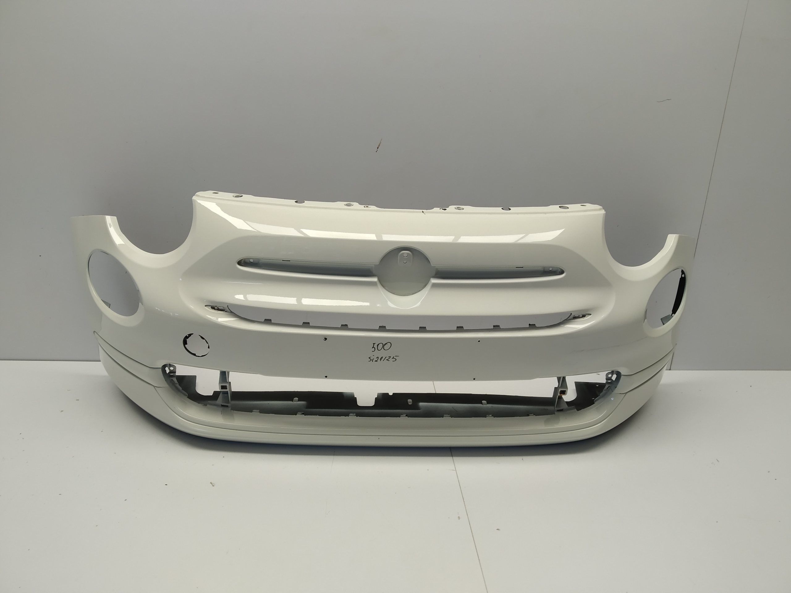 2015r + Fiat 500 lift bumper front Bialy original 735619476