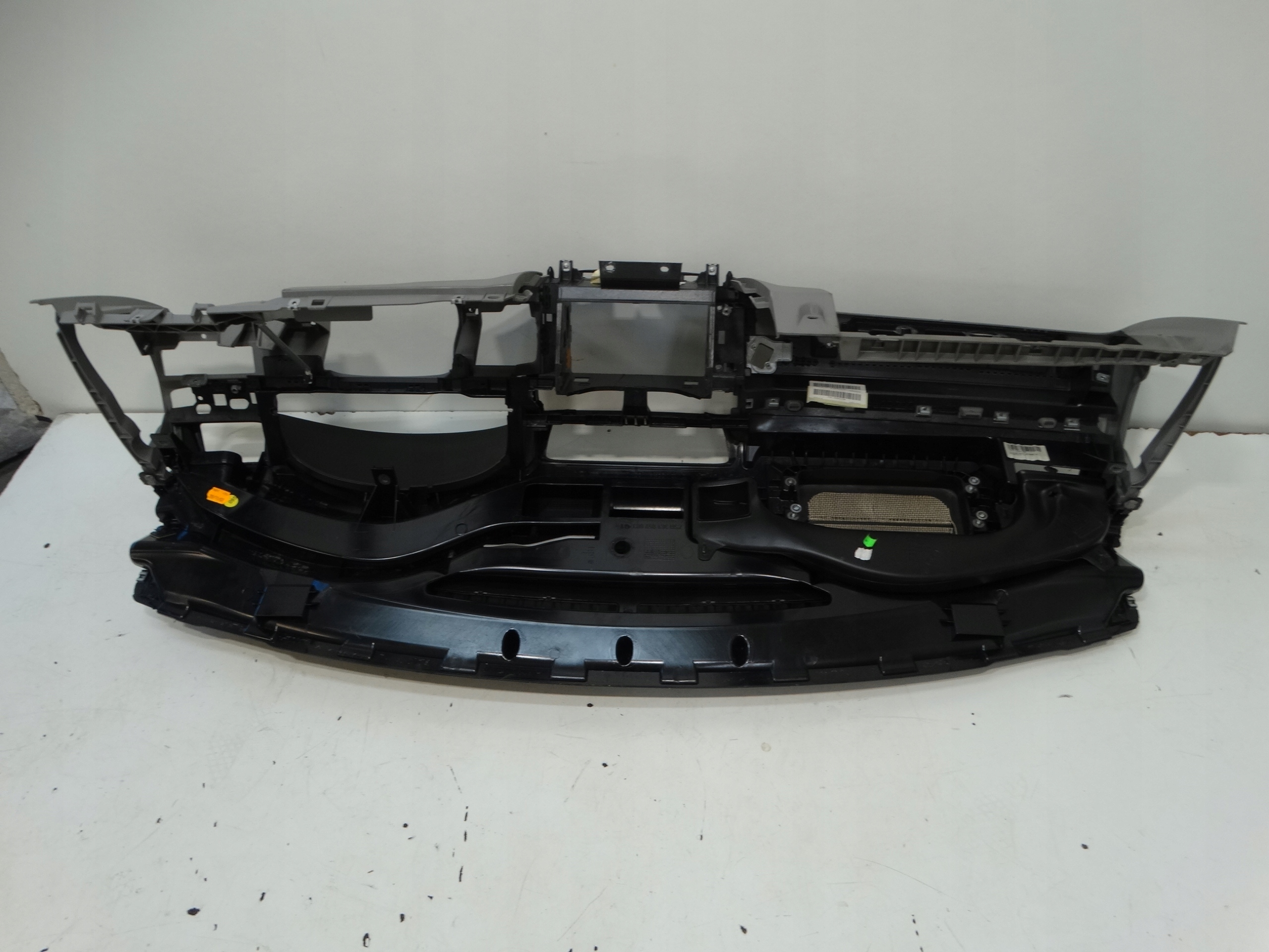 dashboard instrument panel cockpit console VW PASSAT B6 KOMBI 3C1857004F