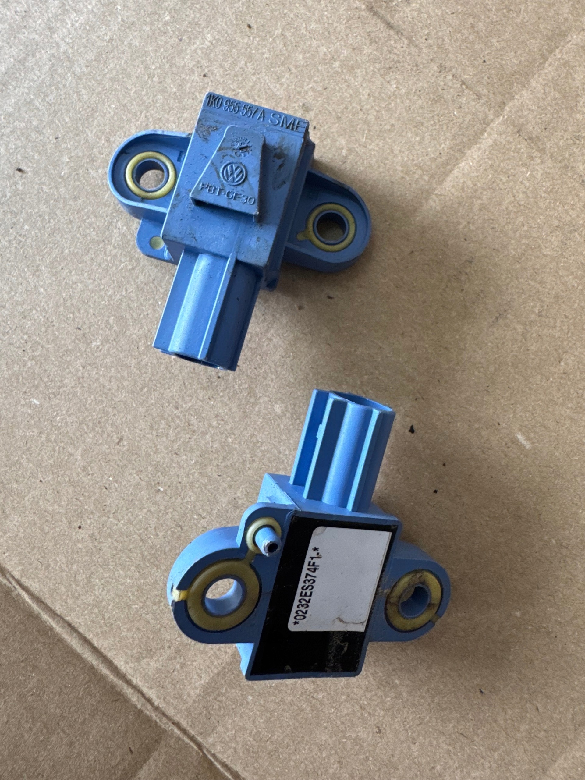 Crashsensor Drucksensor VW SKODA SEAT 1K0955557A 2 SZTUKI!