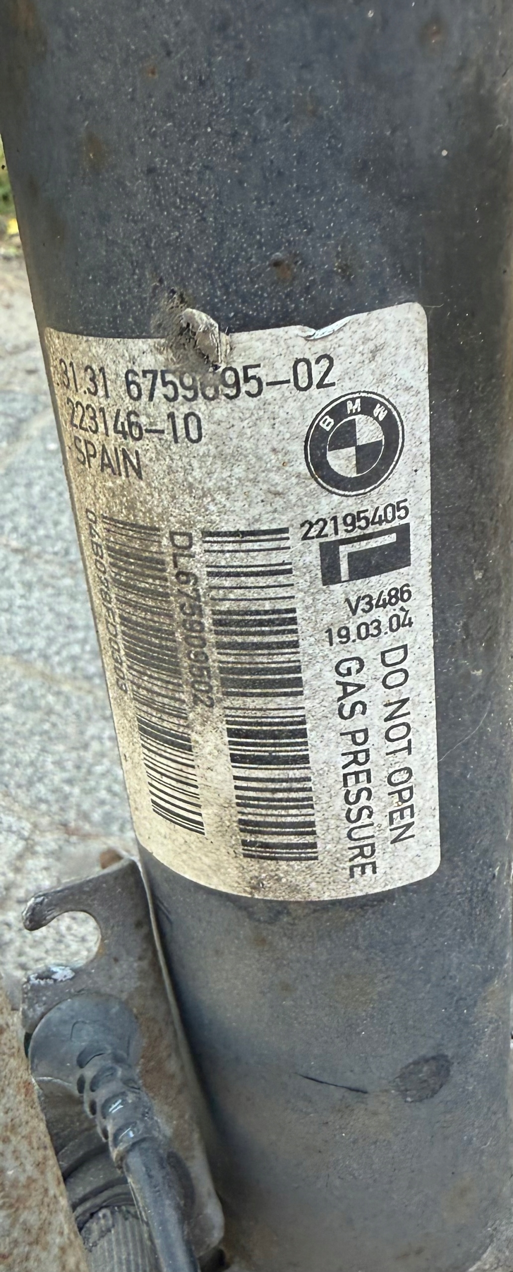 BMW 3 E46 Amortiseur Moyeu support broche Axe moyeu Complète Gauche