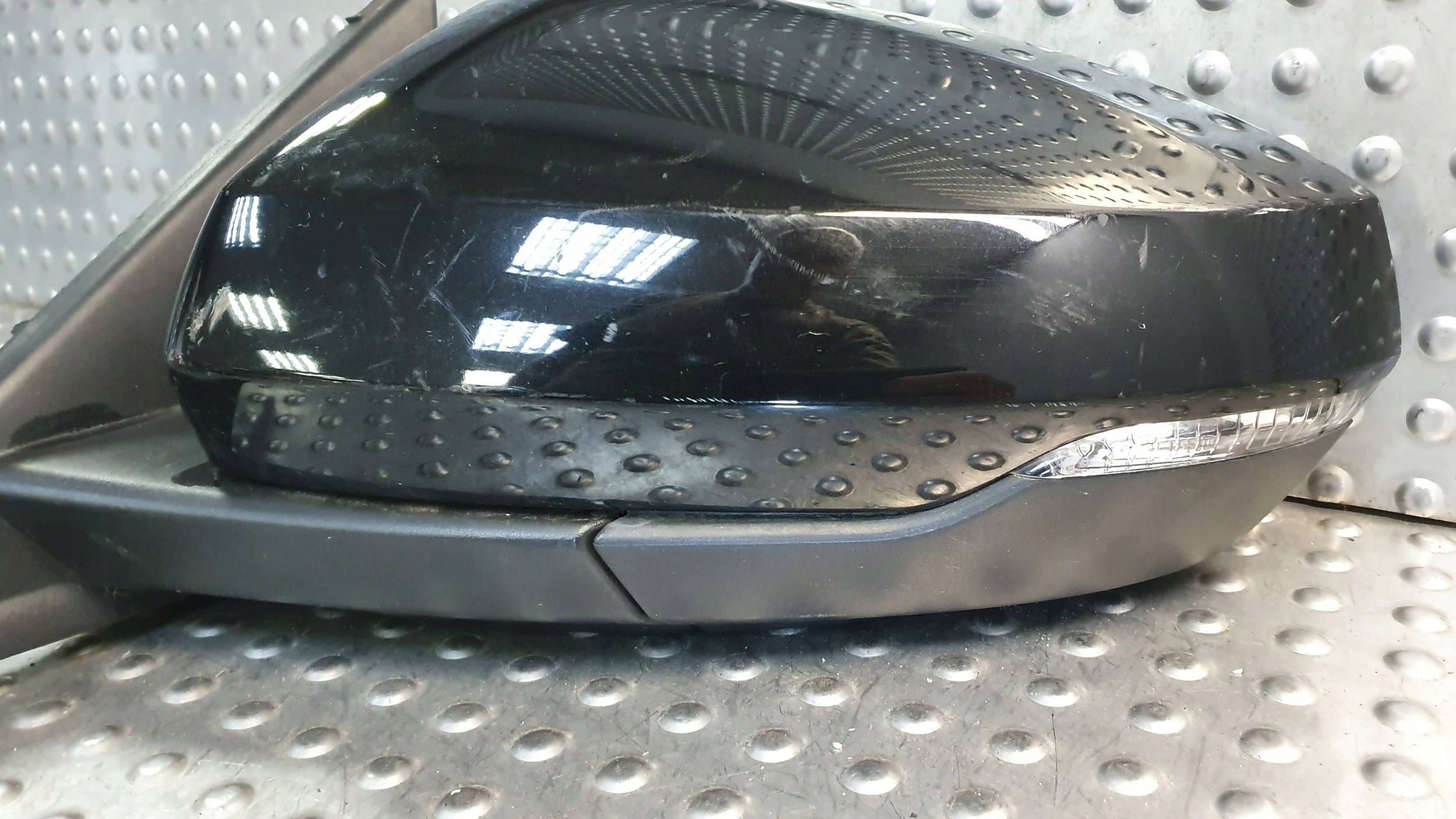 mirror left AUDI A1 II 8 PIN 18