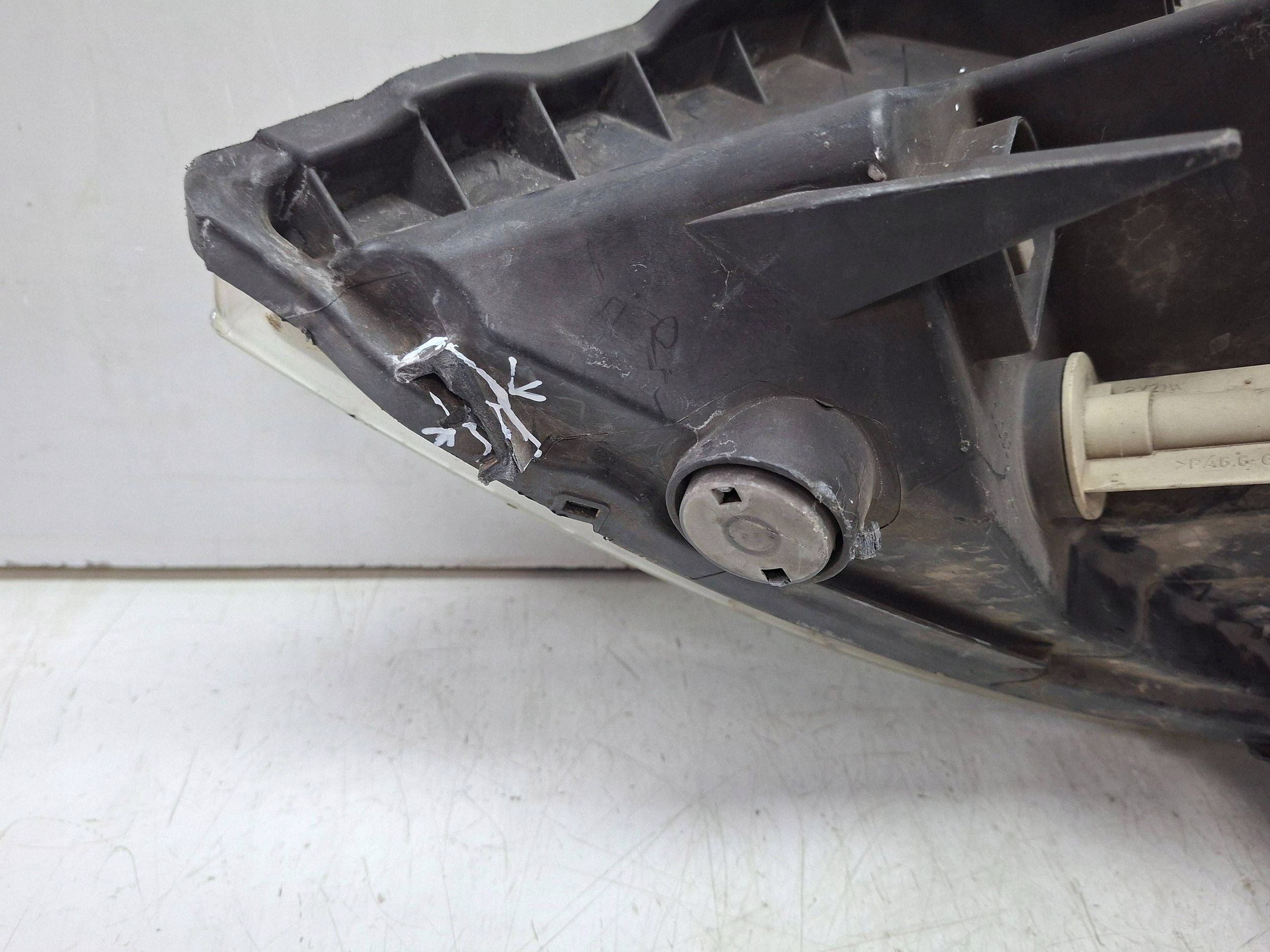 light front right 8200701356 RENAULT TRAFIC II LIFT 2006