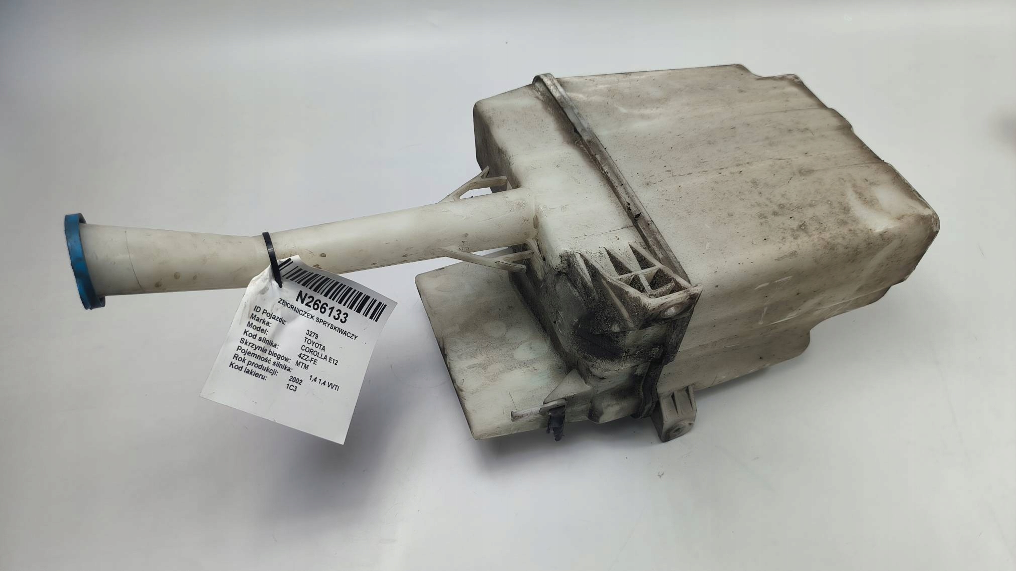 washer fluid tank 1.4 VVTI TOYOTA COROLLA E12