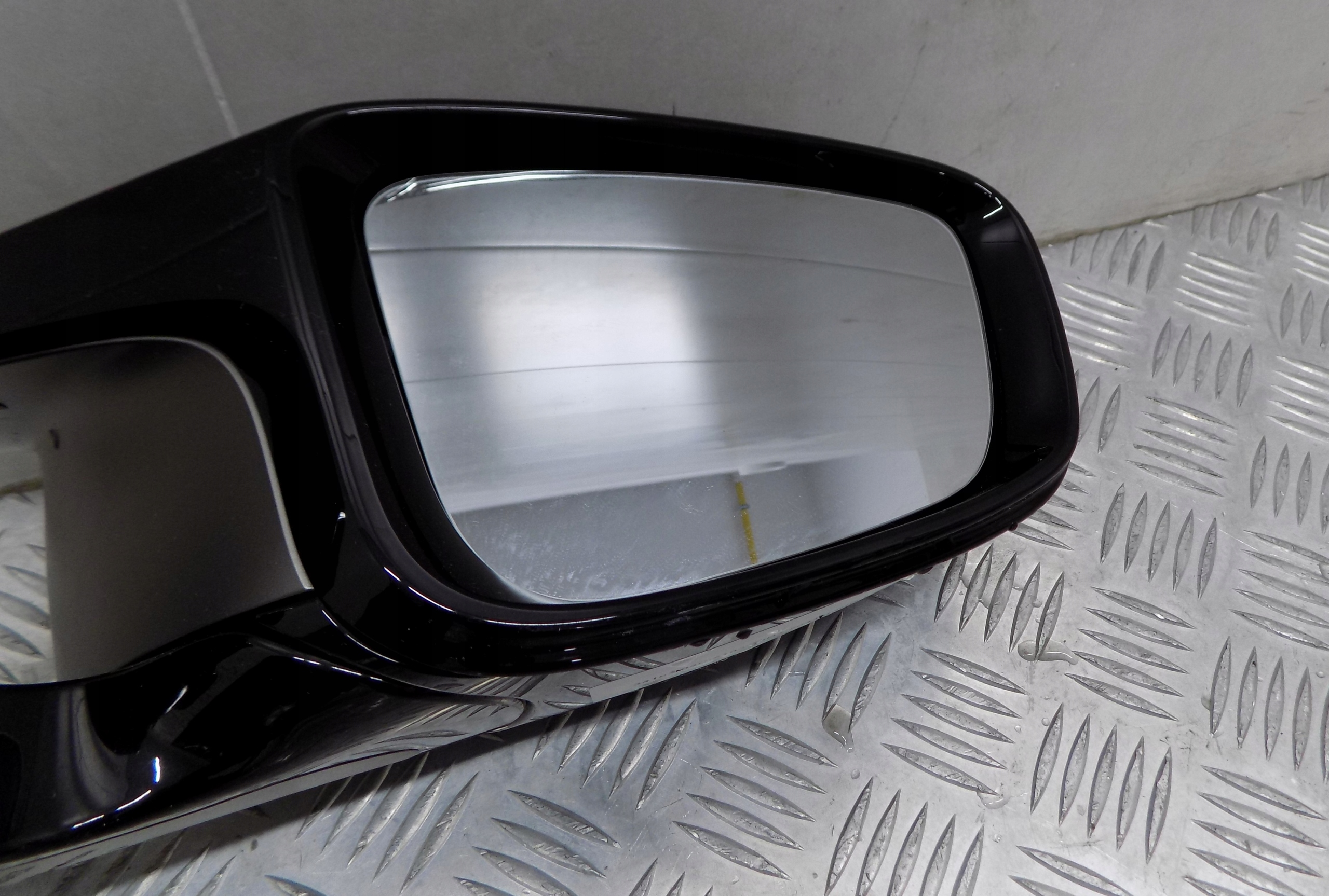 BMW M2 G42 mirror left right 6PIN SATYNA