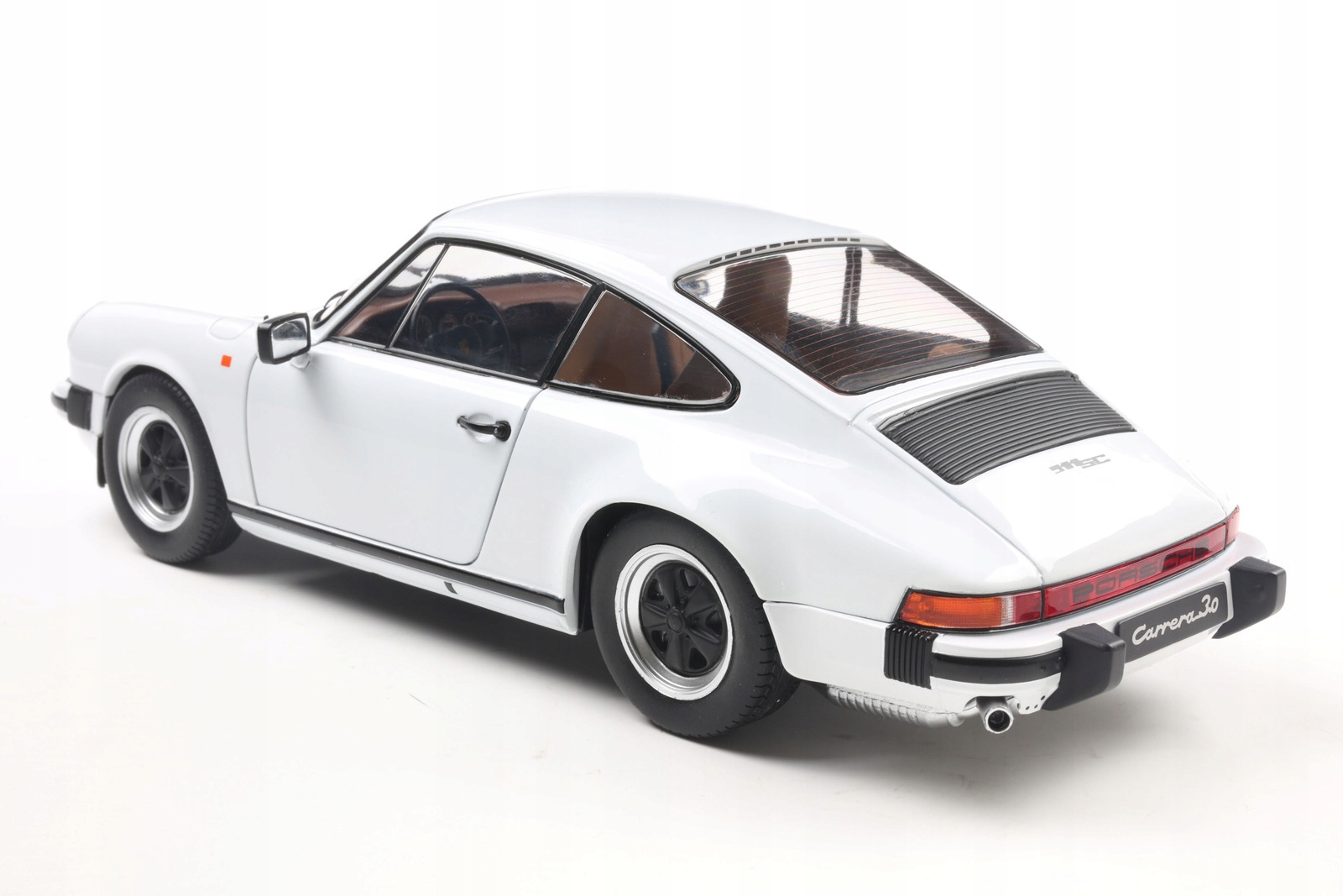 Porsche 911 (930) Carrera 3.2 - 1984, red Solido 1:18 • Cena