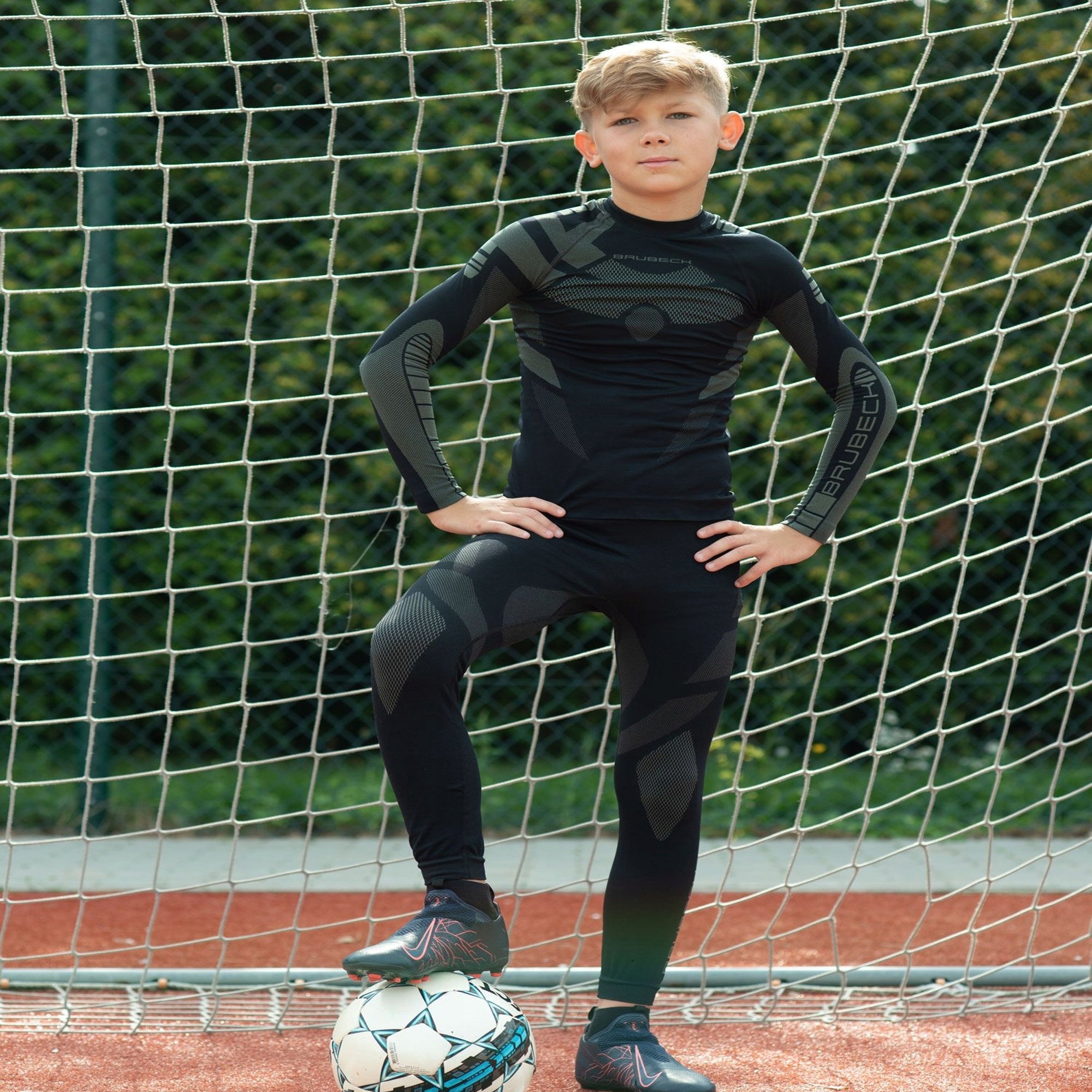 Bielizna termoaktywna dziecięca BRUBECK DRY Junior Komplet + Czapka 152/158 Rozmiar 152-158