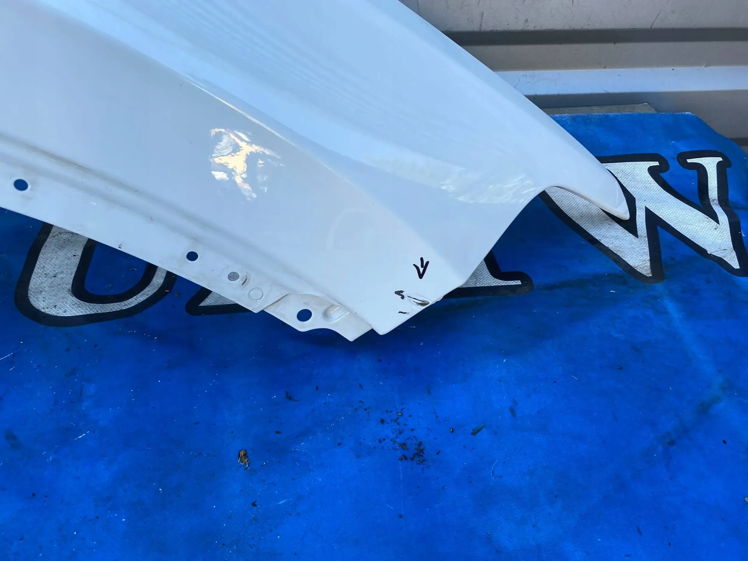 Volvo XC90 II Błotnik Przedni Prawy Numer katalogowy części OOR77