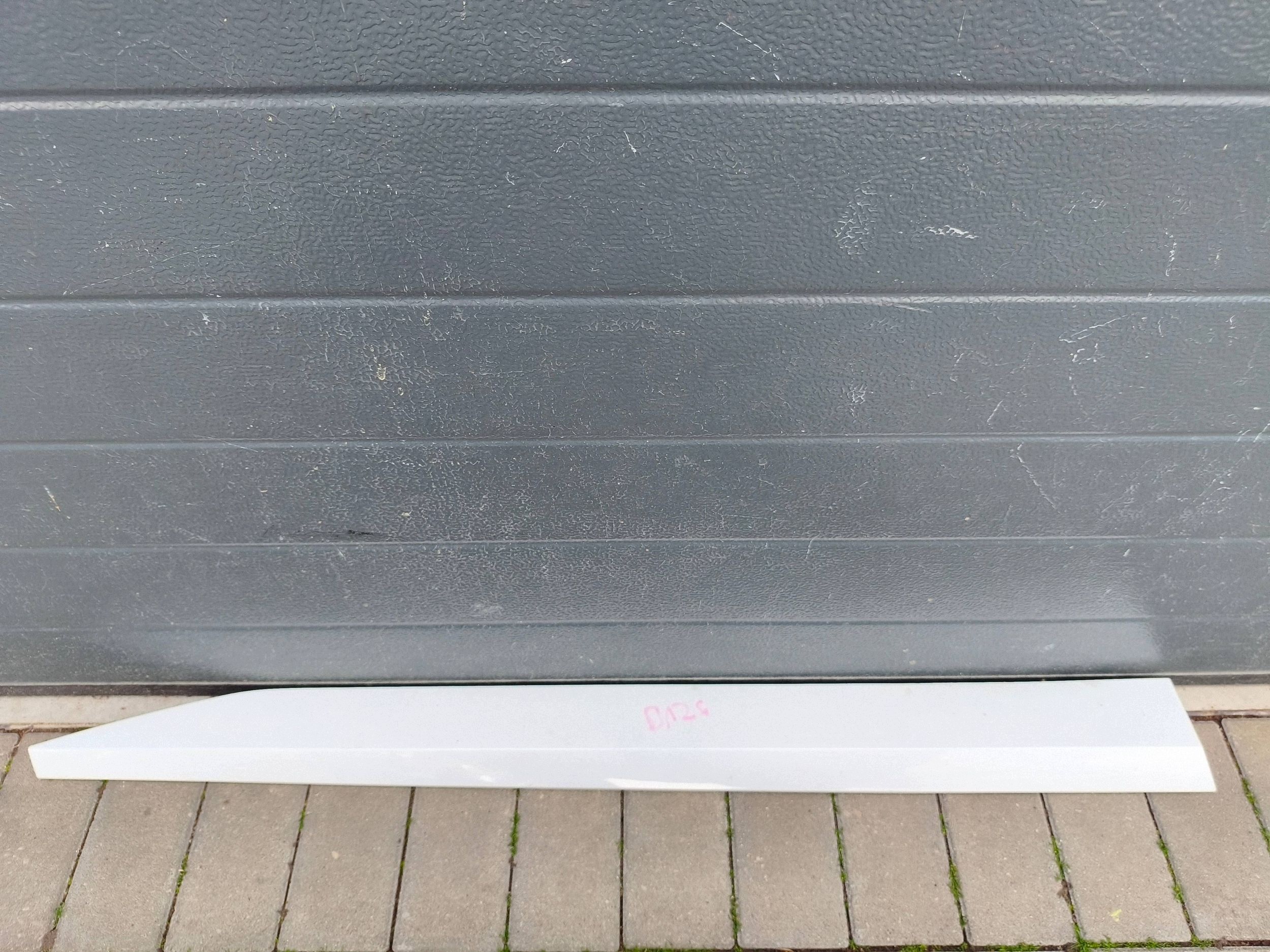 Skoda Superb 3 III Sportline moulding door left front front