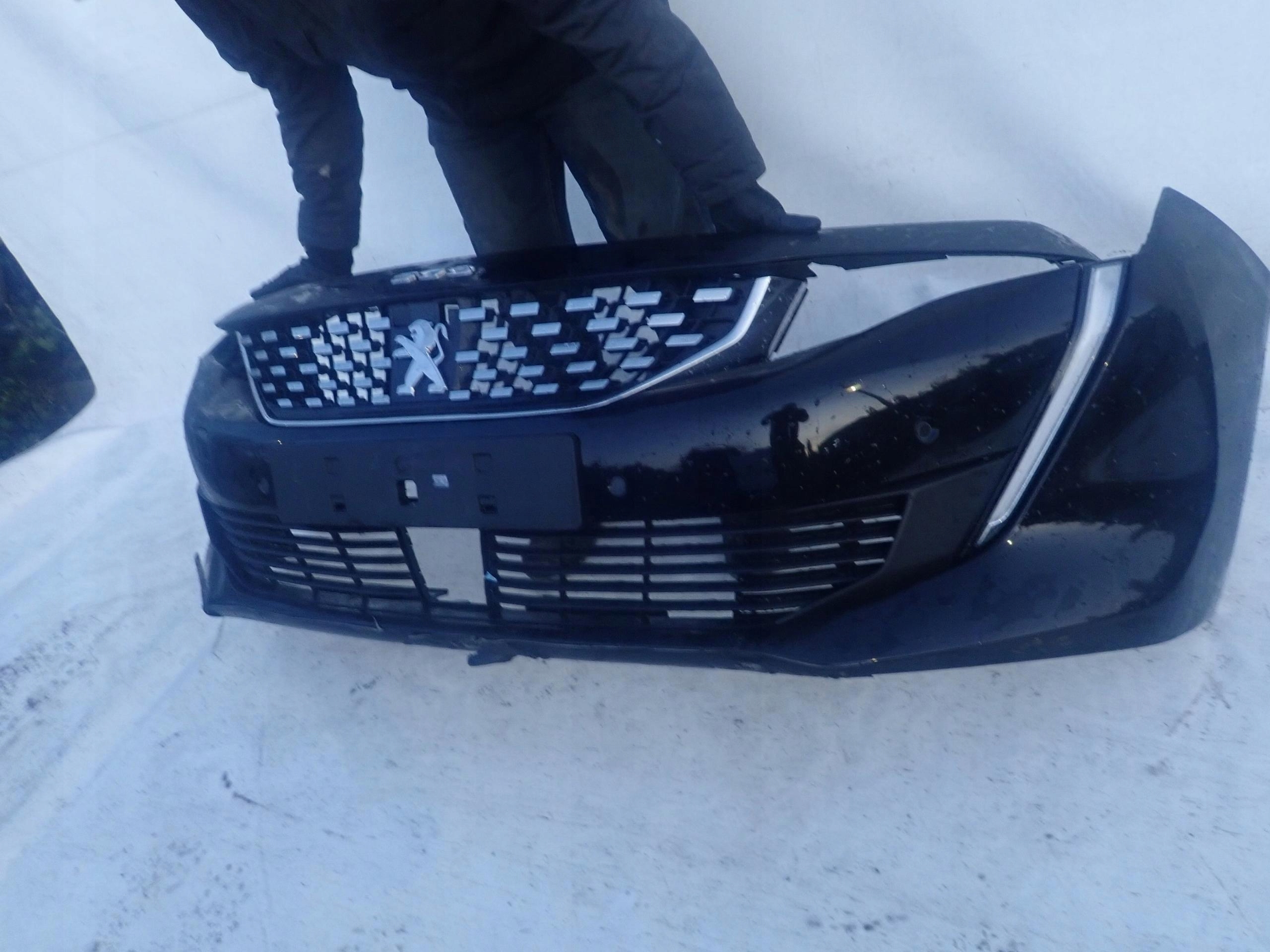 PEUGEOT 508 18- nárazník předek 6xPDC LED