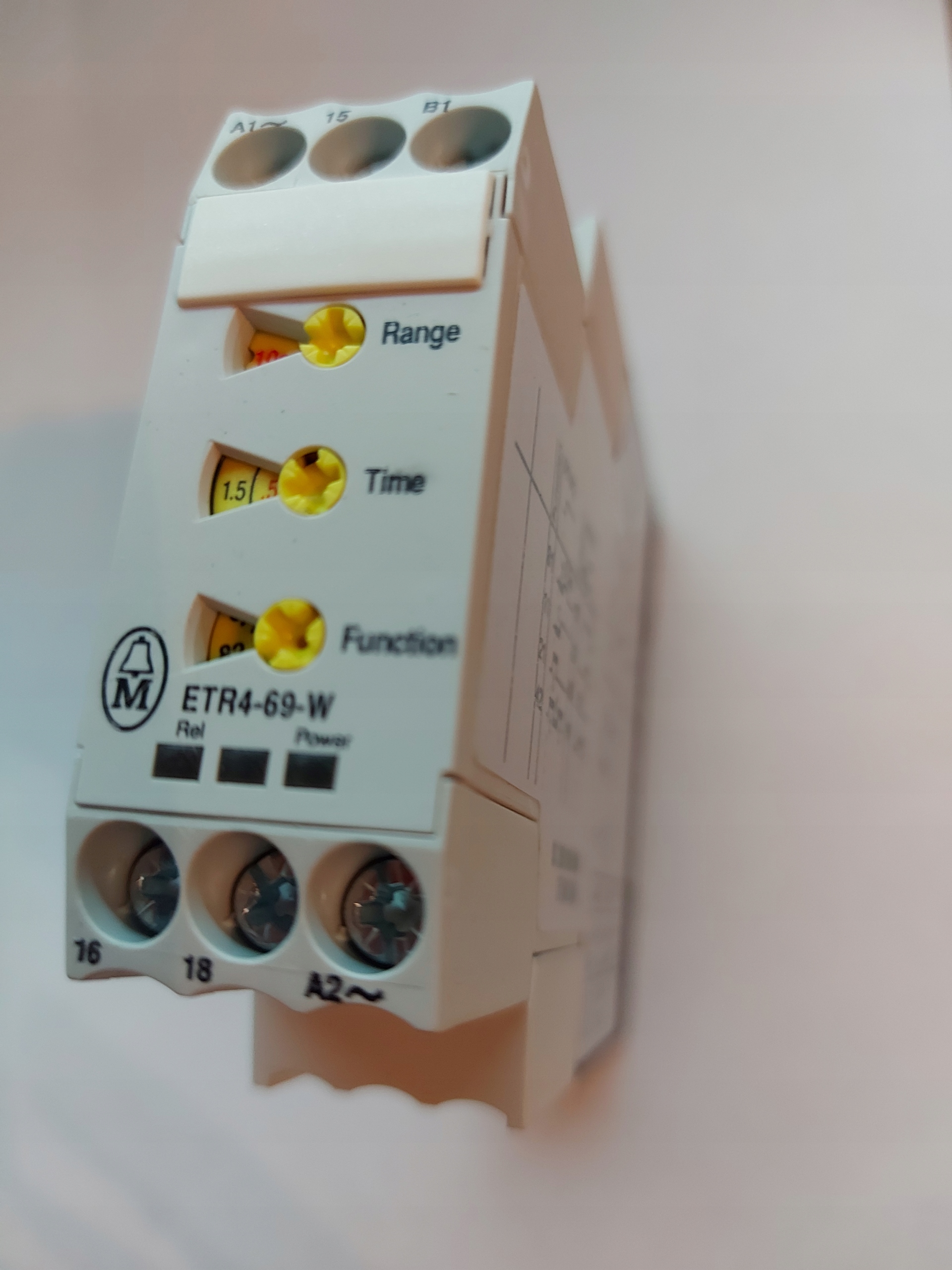 Časové relé ETR4-69-W 400VAC Moeller/Eaton