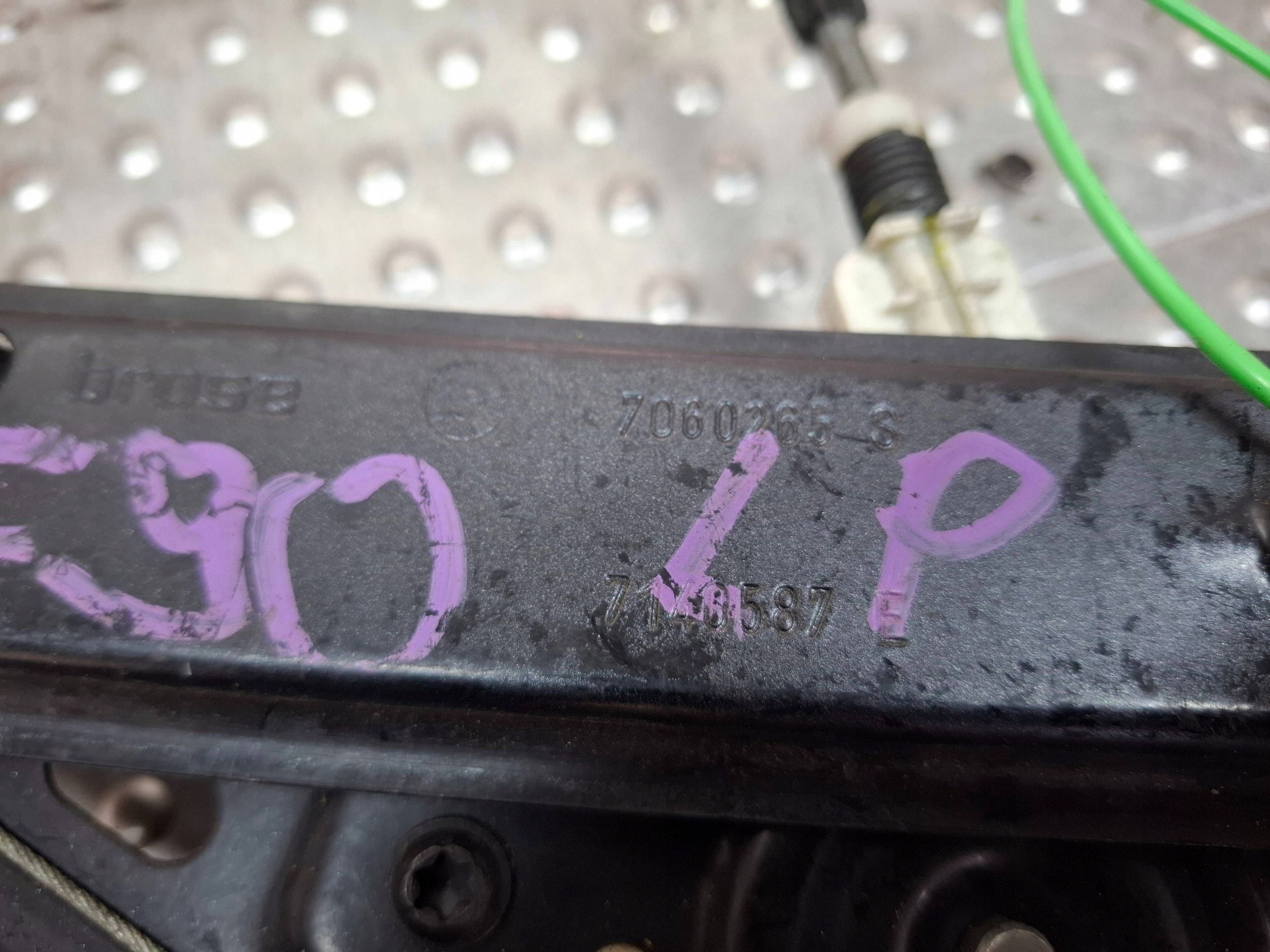 window regulator mechanism left front 7060265 6927027 BMW E91 E90