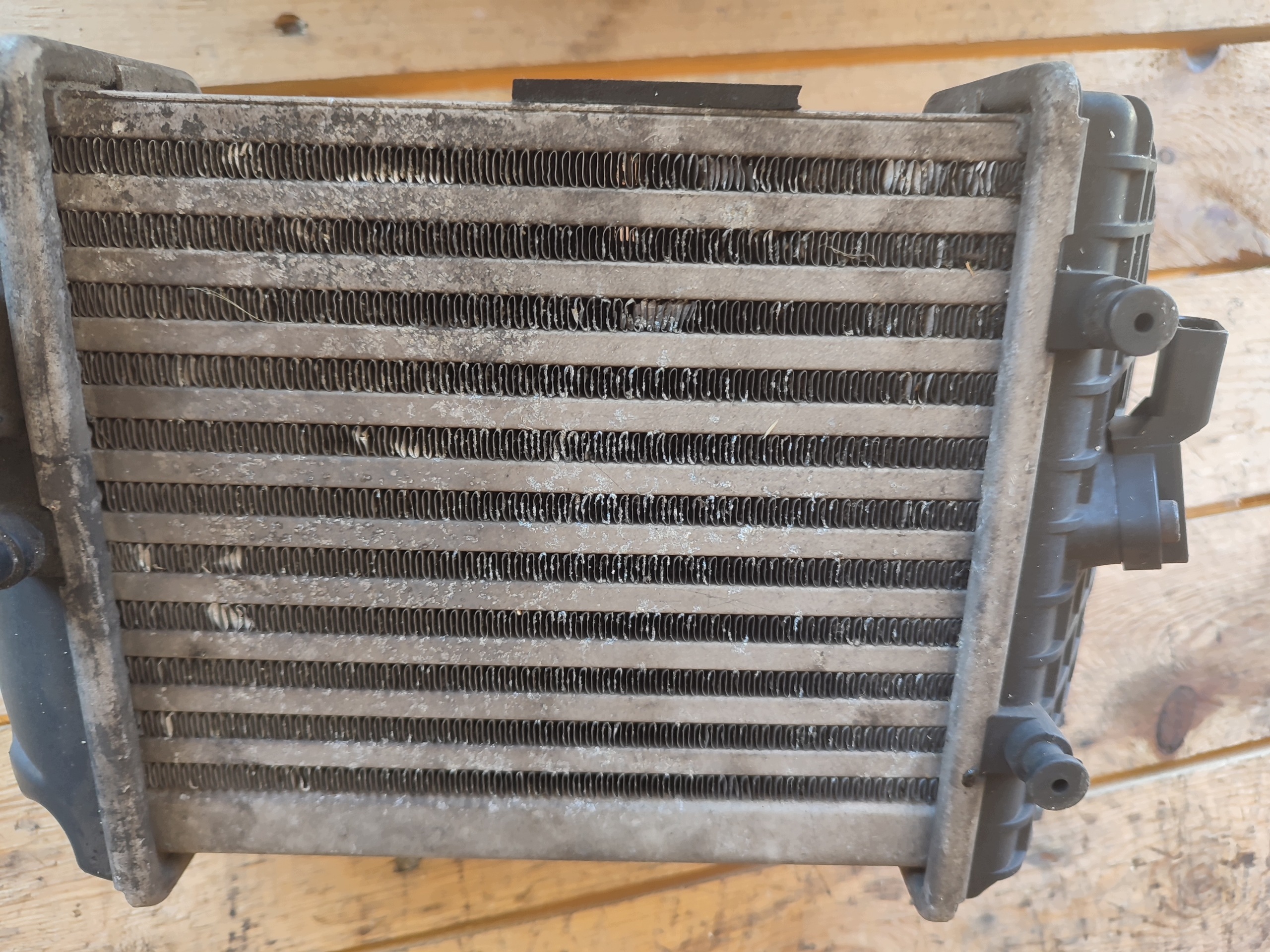 INTERKULER INTERCOOLER AUDI A4 B6 2.5 TDI