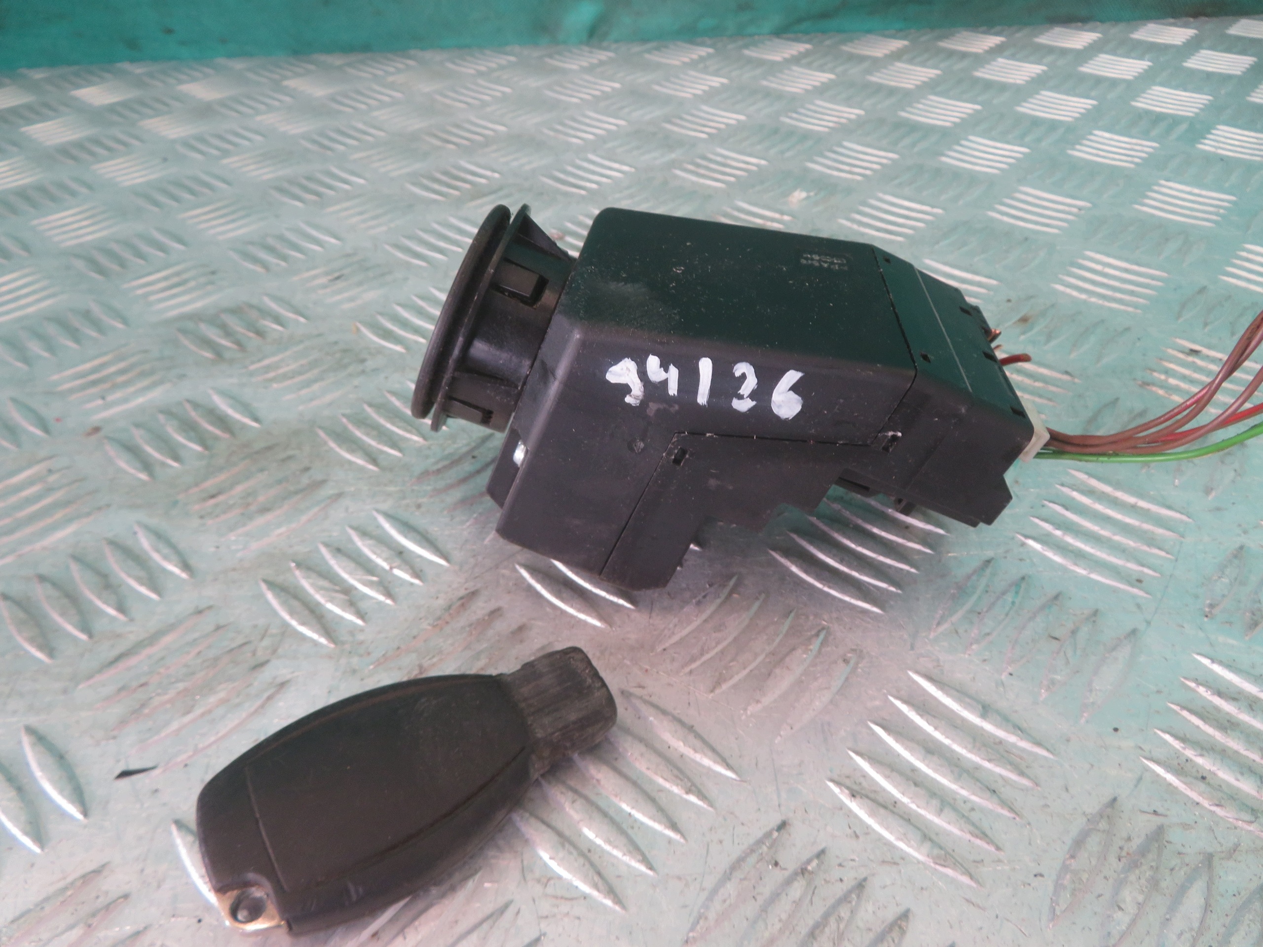 ignition Z with key MERCEDES SPRINTER 15R A9069004100