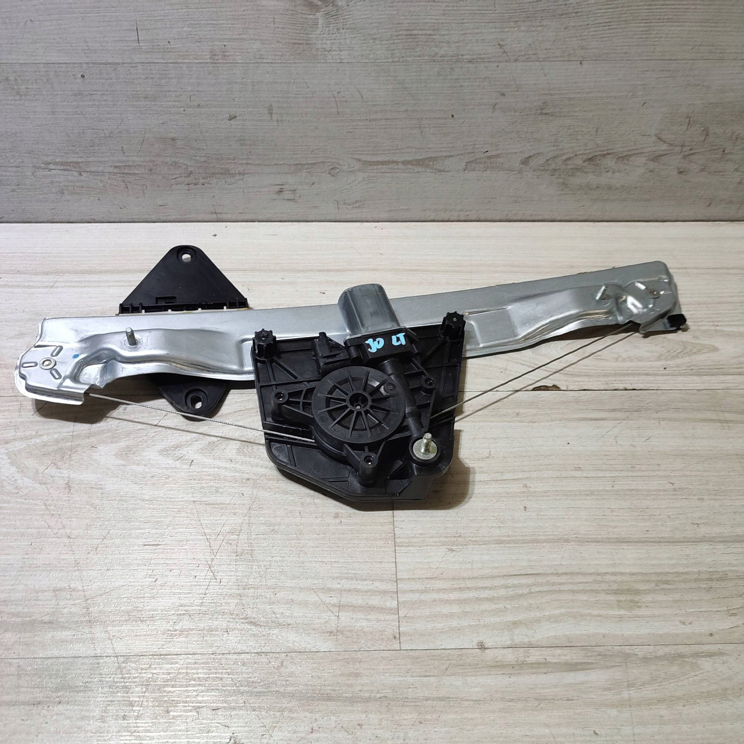 window regulator of the rear rear part side left Dacia Jogger