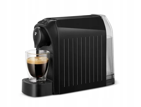 Ekspres kapsułkowy Tchibo Cafissimo Easy 15 bar czarny Model Cafissimo Easy