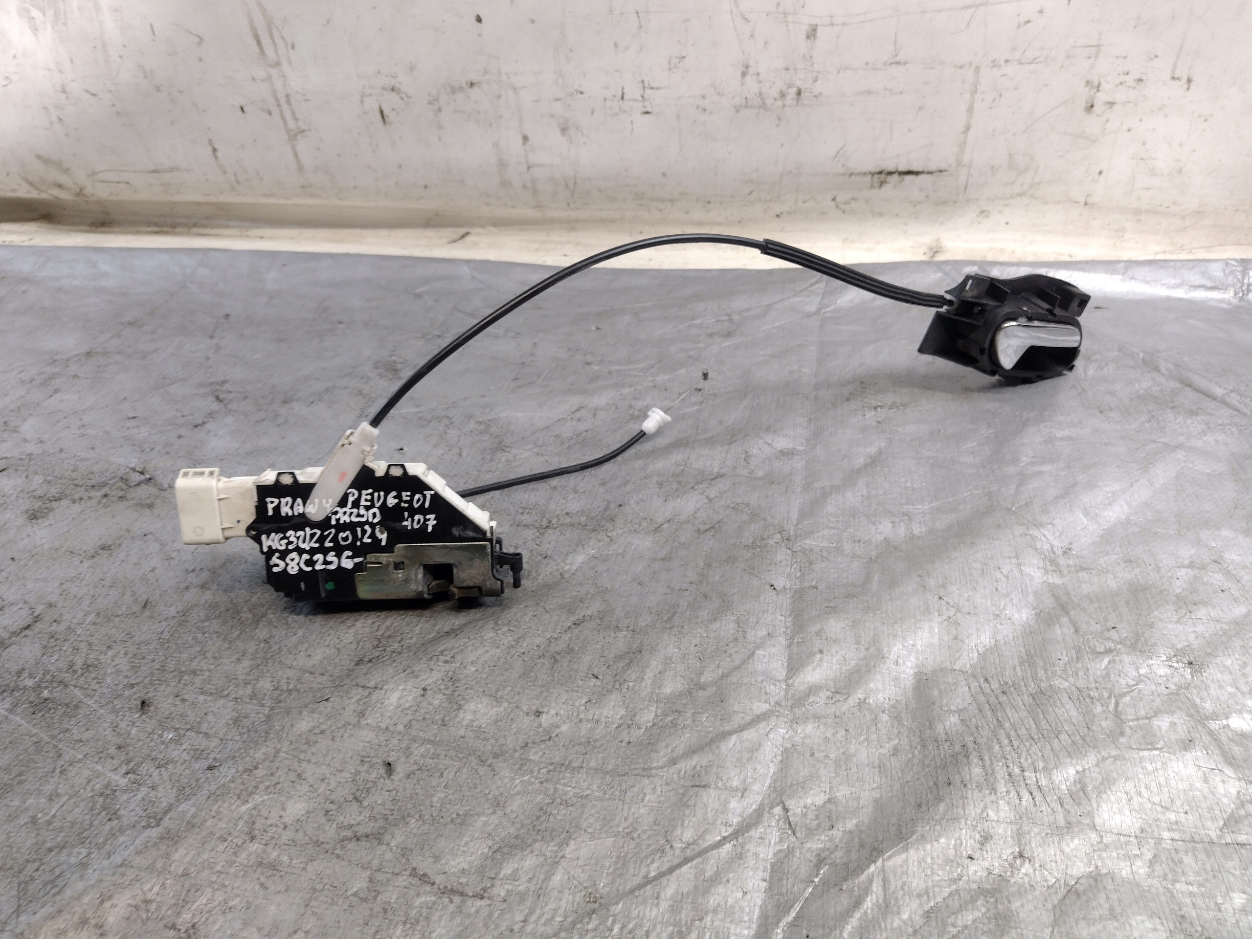 lock door handle inner right front Peugeot 407
