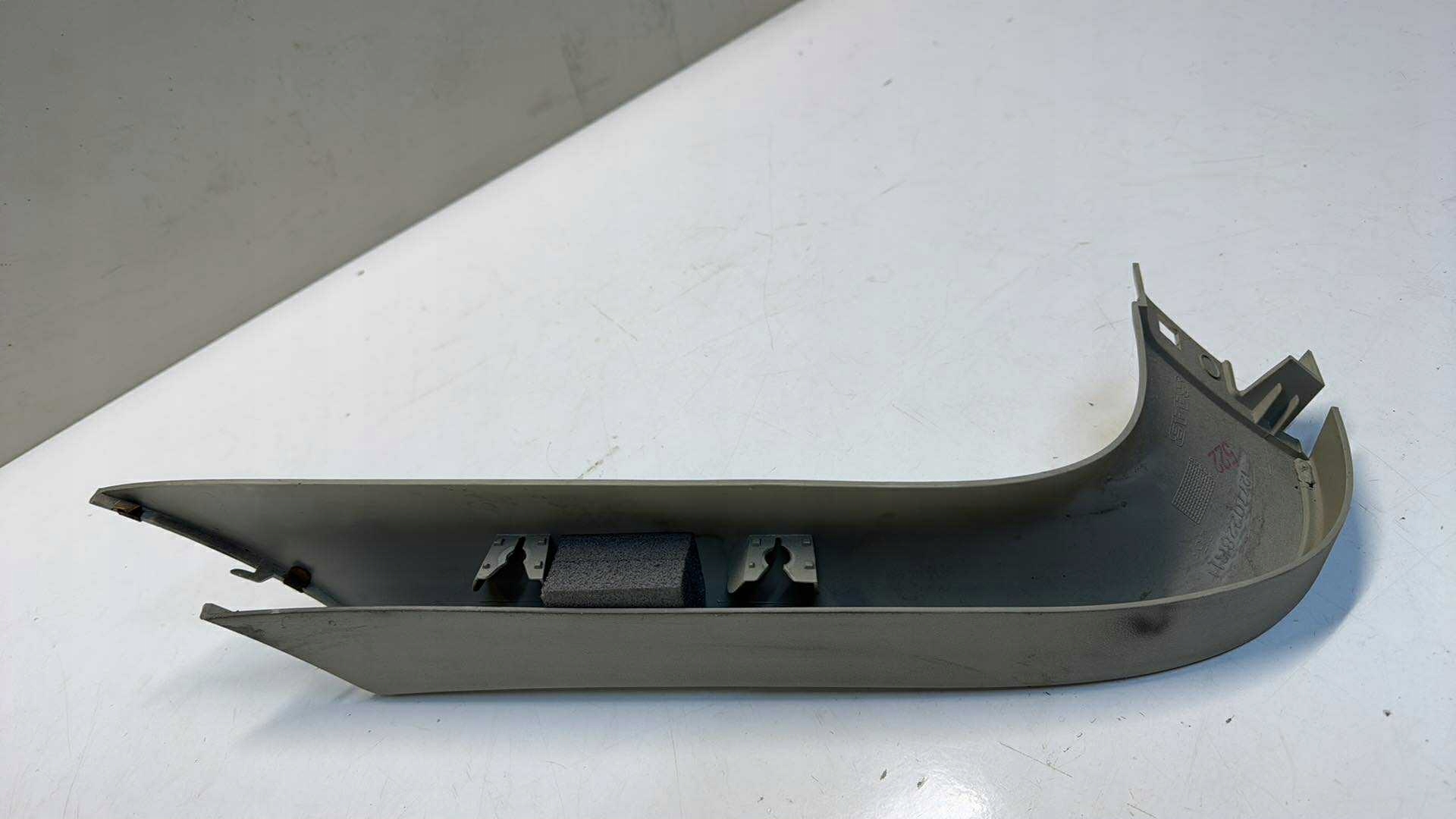 Saab 9-3 II 93 right cover spoiler plastic bonnet boot kombi 12770228