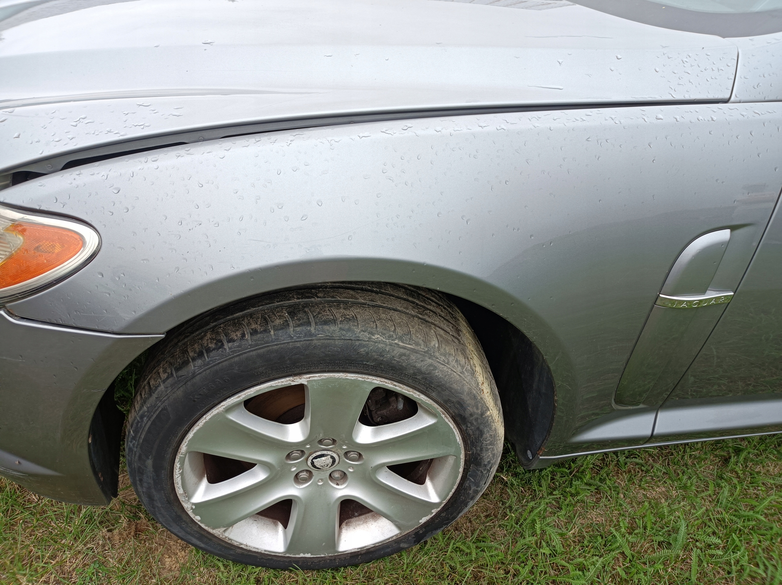 fender left front JAGUAR XF X250 LJZ