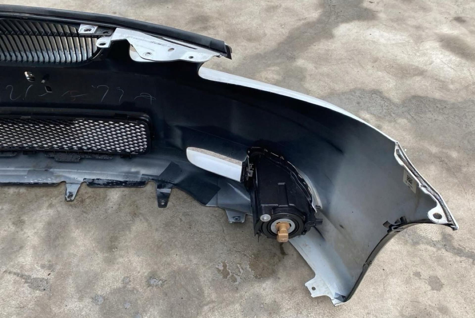 бампер передний lexus GS 300 2005-2008 oe 52119-30671