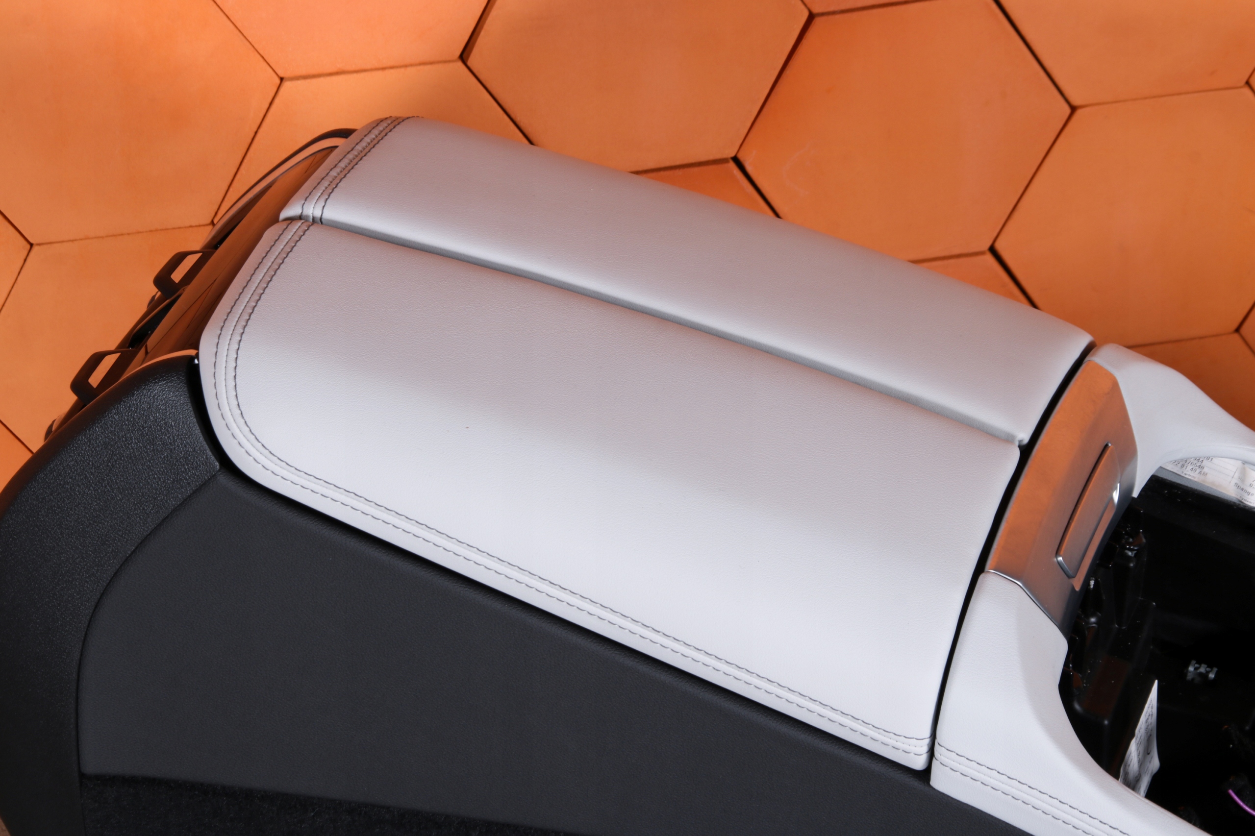 BMW X5 G05 TUNEL central console armrest leather SILVERSTONE