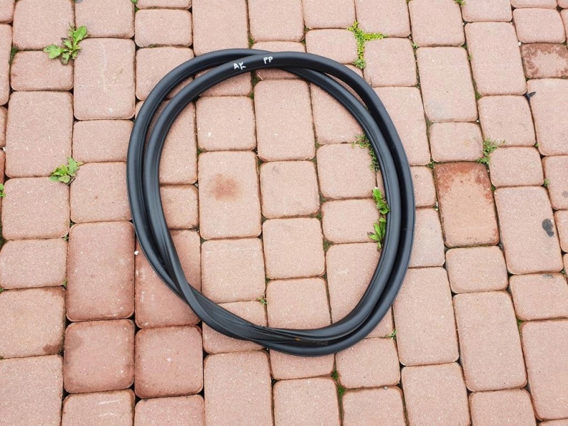 gasket door right/ left front Opel Astra K V