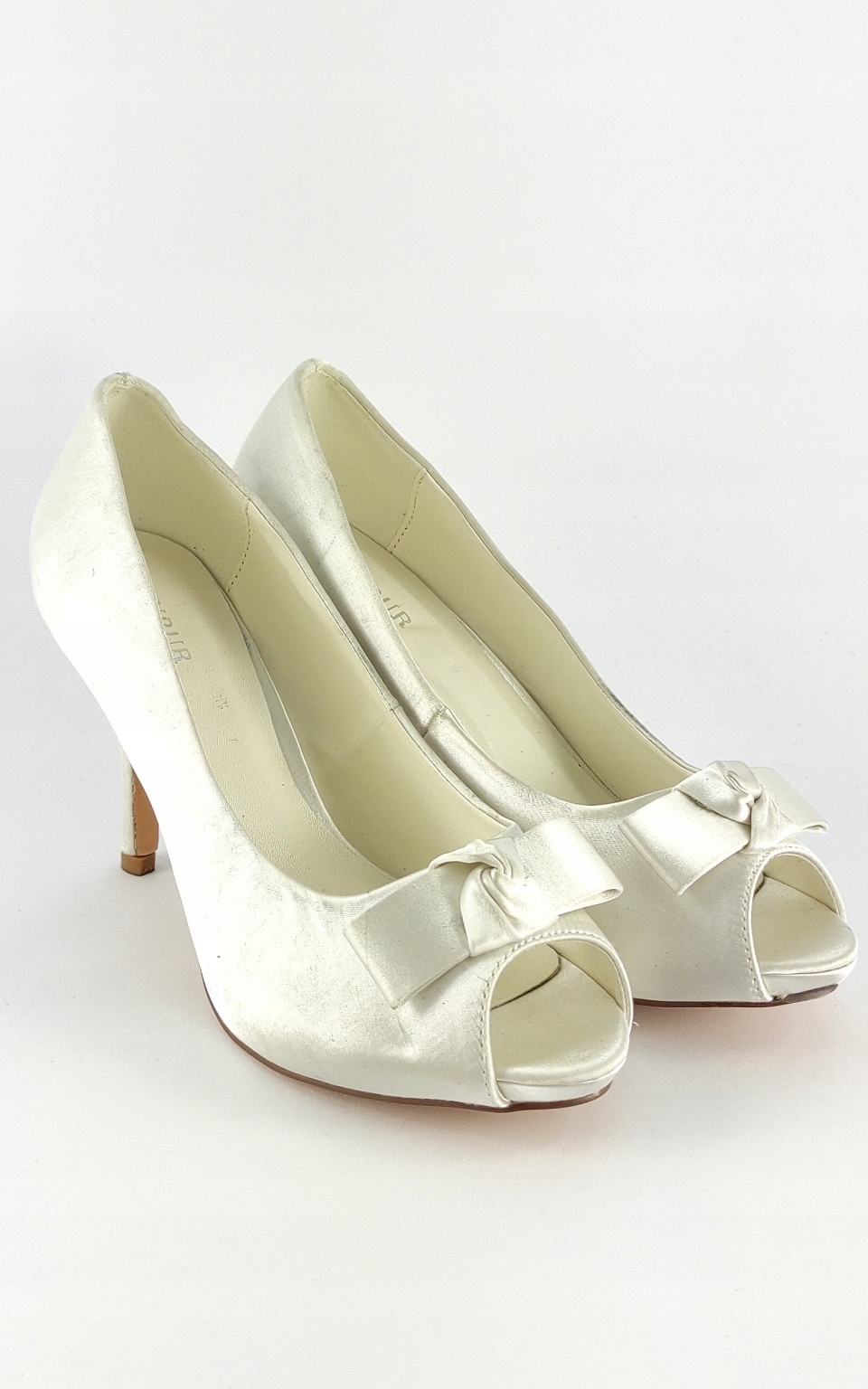 M18109 LA5 BUTY SATYNOWE ŚLUBNE MENBUR 38 Marka Menbur