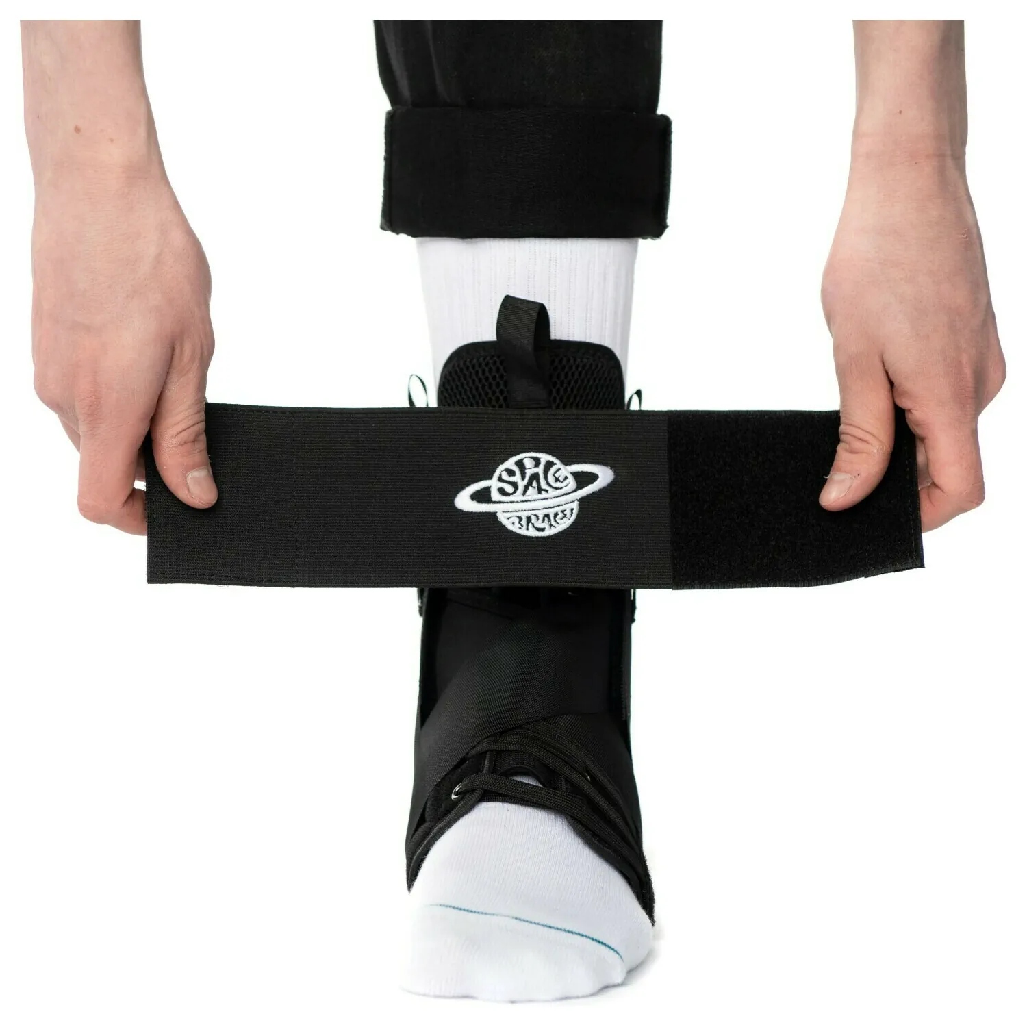 Stabilizátor kotníku Space Brace 2.0 černý L