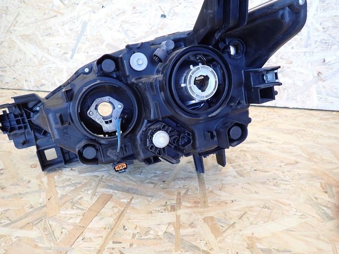 MAZDA CX3 CX-3 XENON LED LIFT 18- reflektor right light right