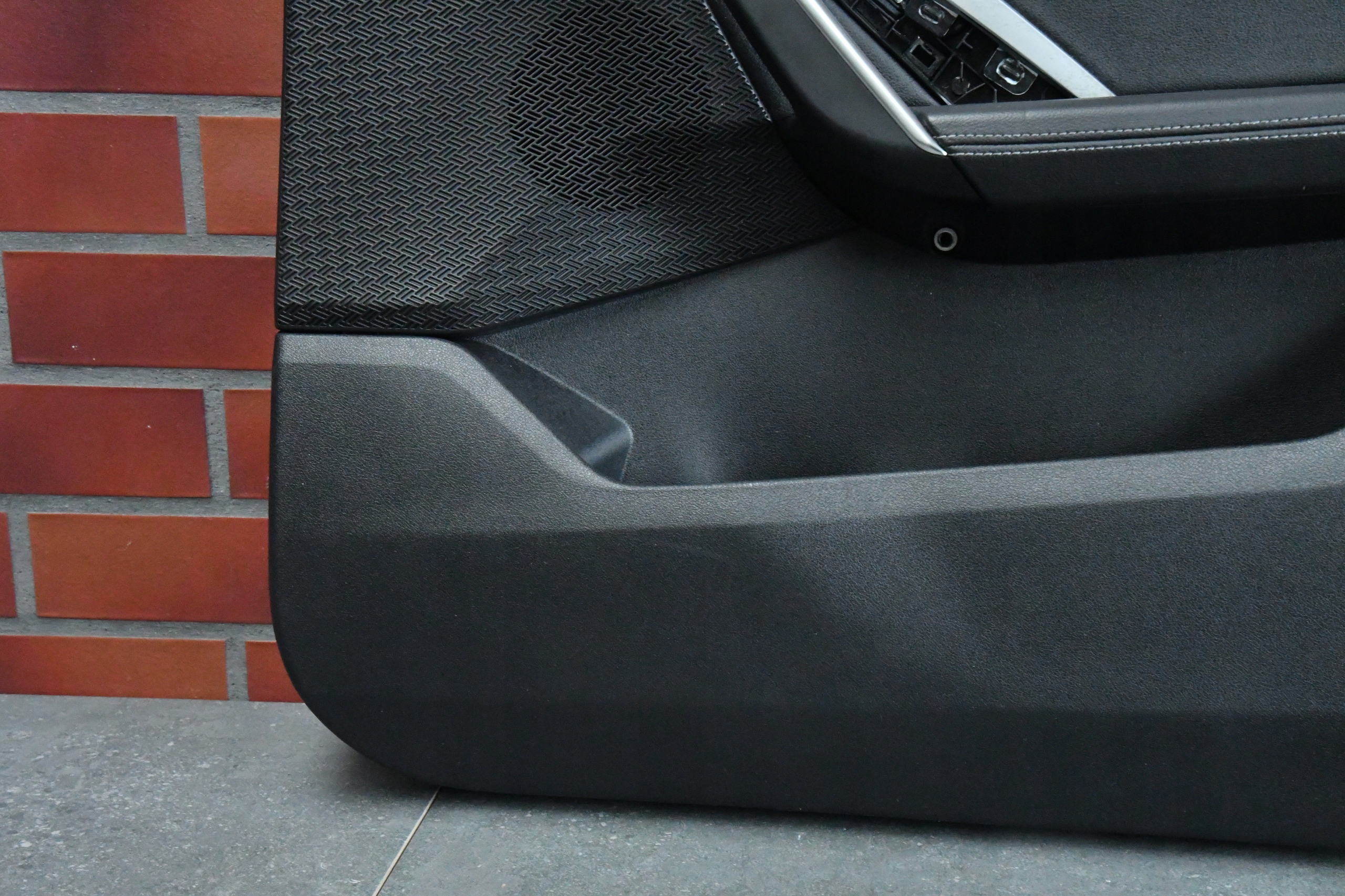 upholstery door right front side door BMW X2 U10