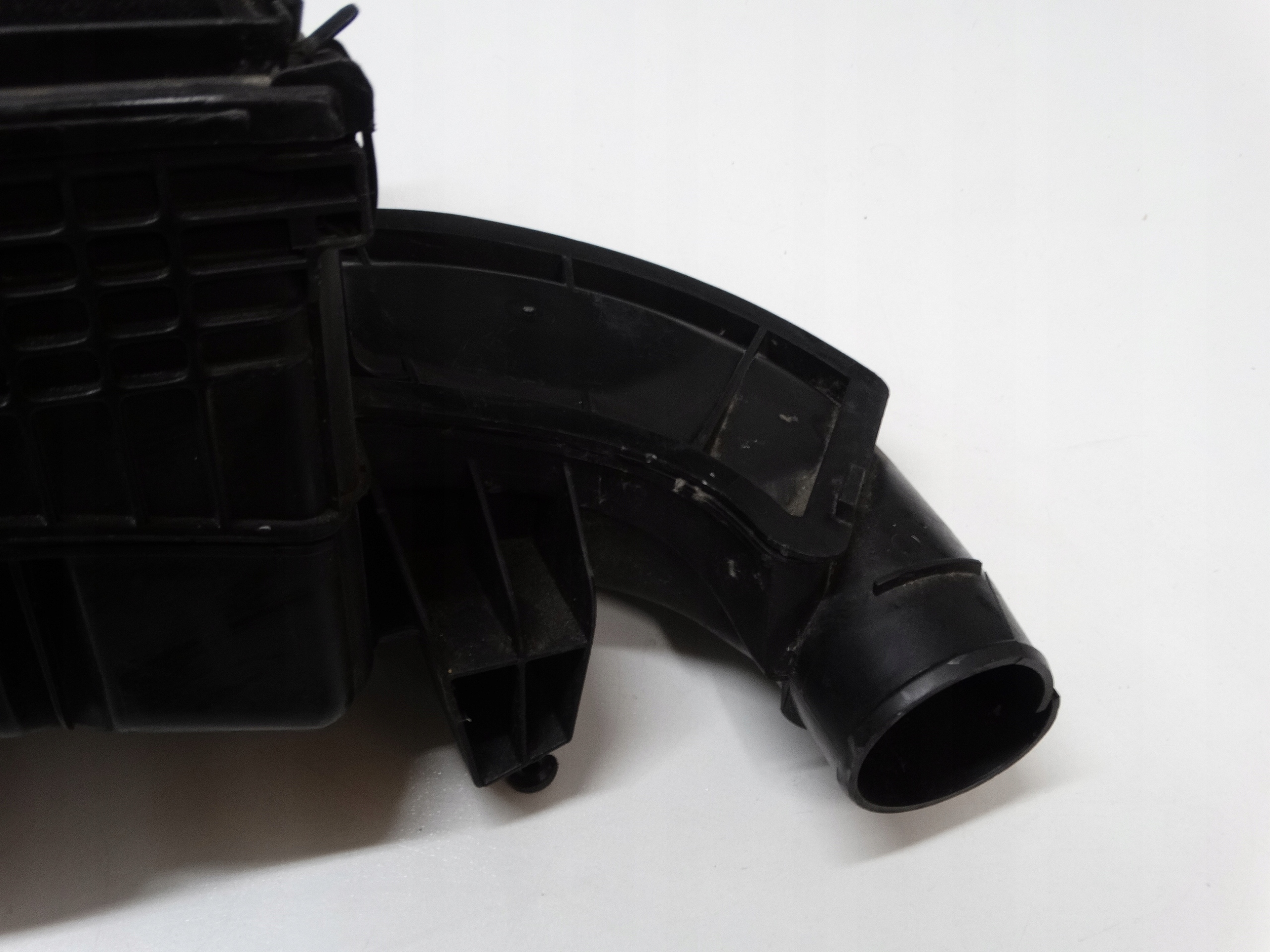 Gehäuse filter luft RENAULT LAGUNA III