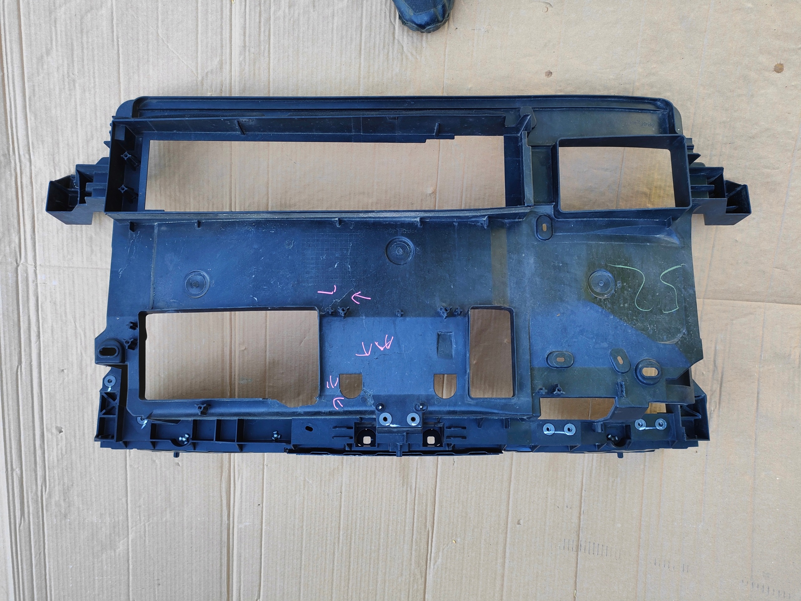 RENAULT MEGANE IV 4 support panel for radiators pillar iron original 625001359R