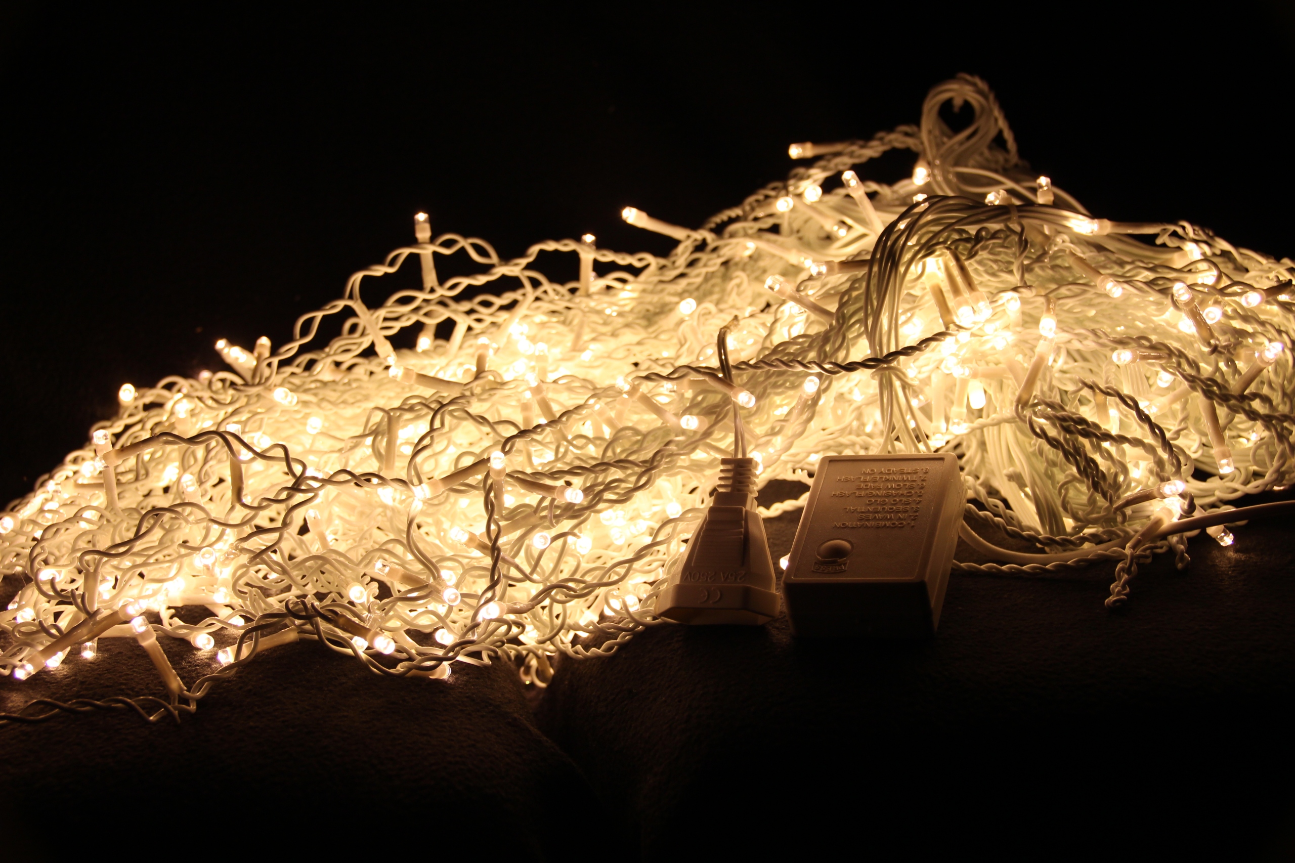 

Sople Z Programatorem 300 Led Lampki Ciepły Biały