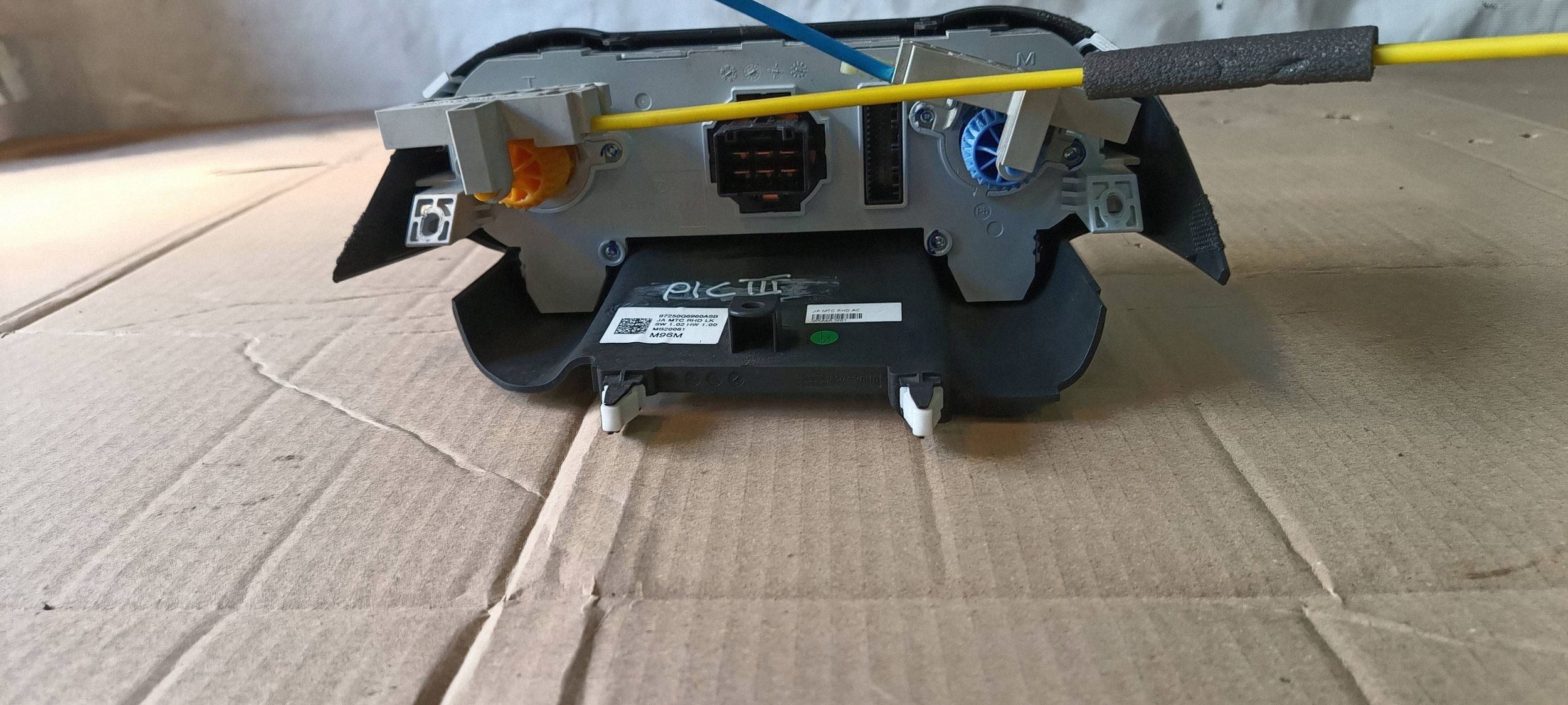 Unite commande clima Bouches buses KIA PICANTO III 2019R 97250-G6960
