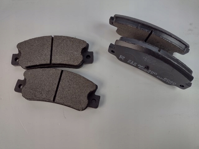 KLOCKI HAMULC. FIAT CROMA 85-96 TYŁ