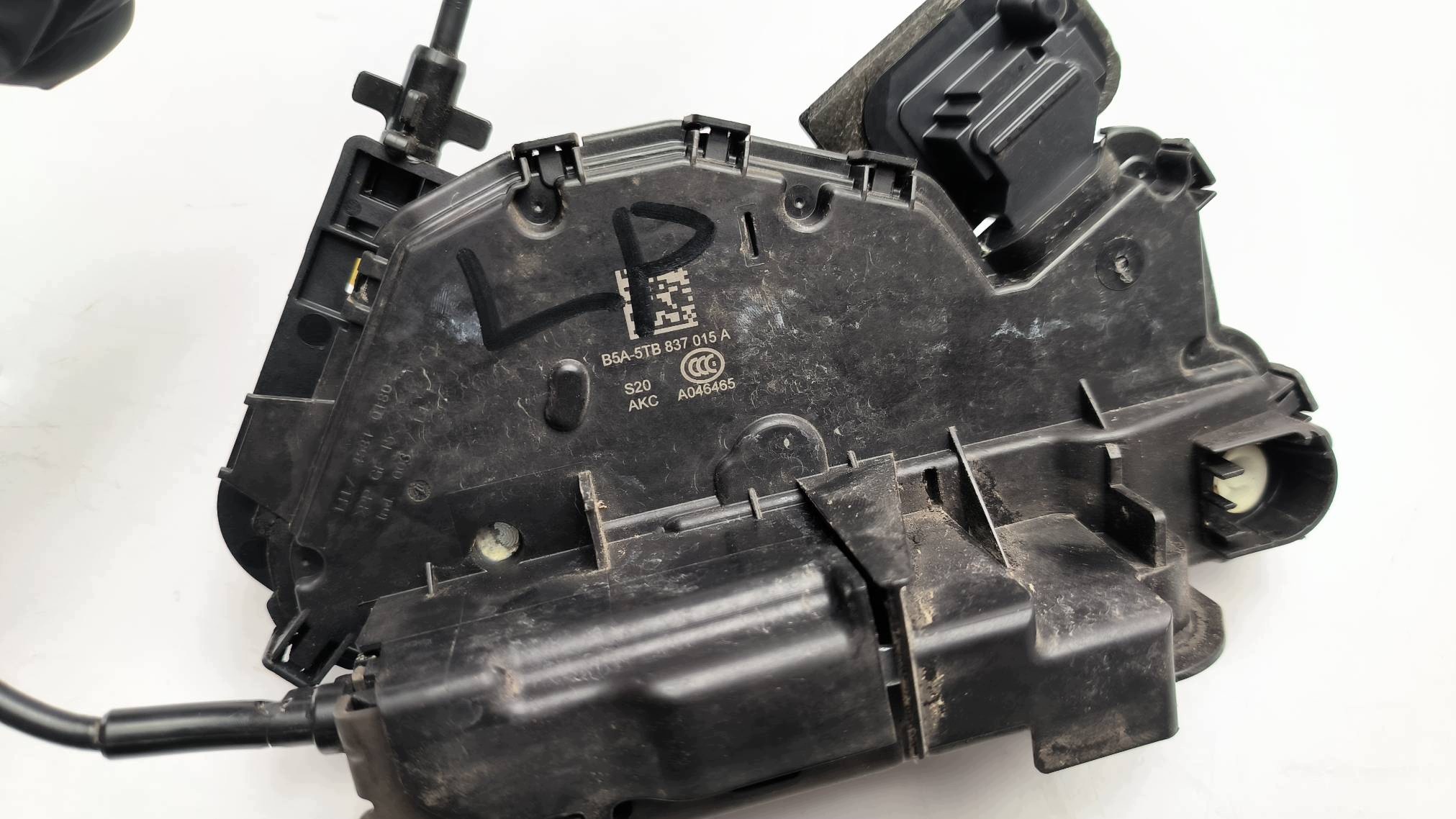 lock door left front EU 5TB837015A VOLKSWAGEN GOLF VII LIFT