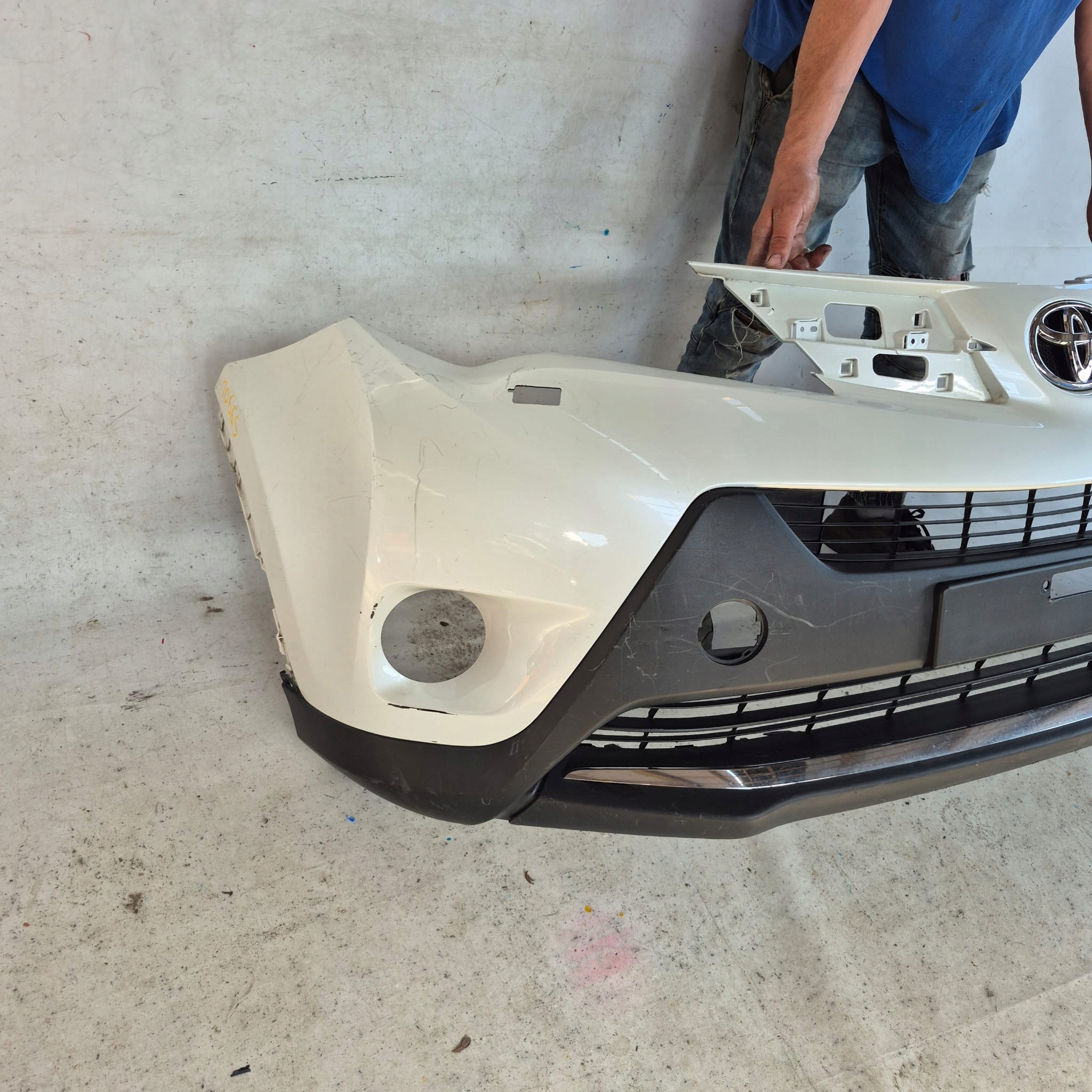 TOYOTA RAV4 IV 4 13-15 bumper front front SPR