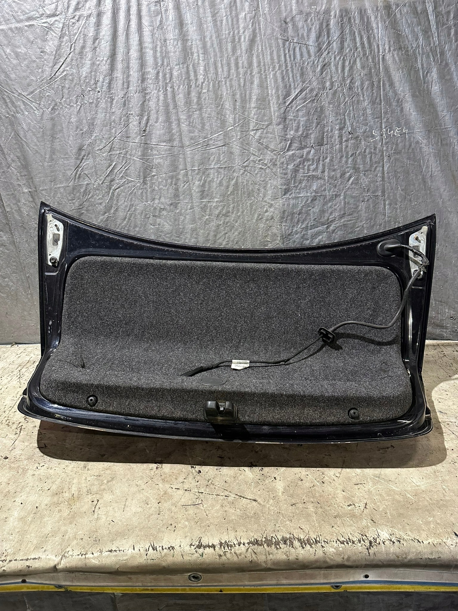 trunk door boot VOLKSWAGEN VW JETTA sedan LC9X