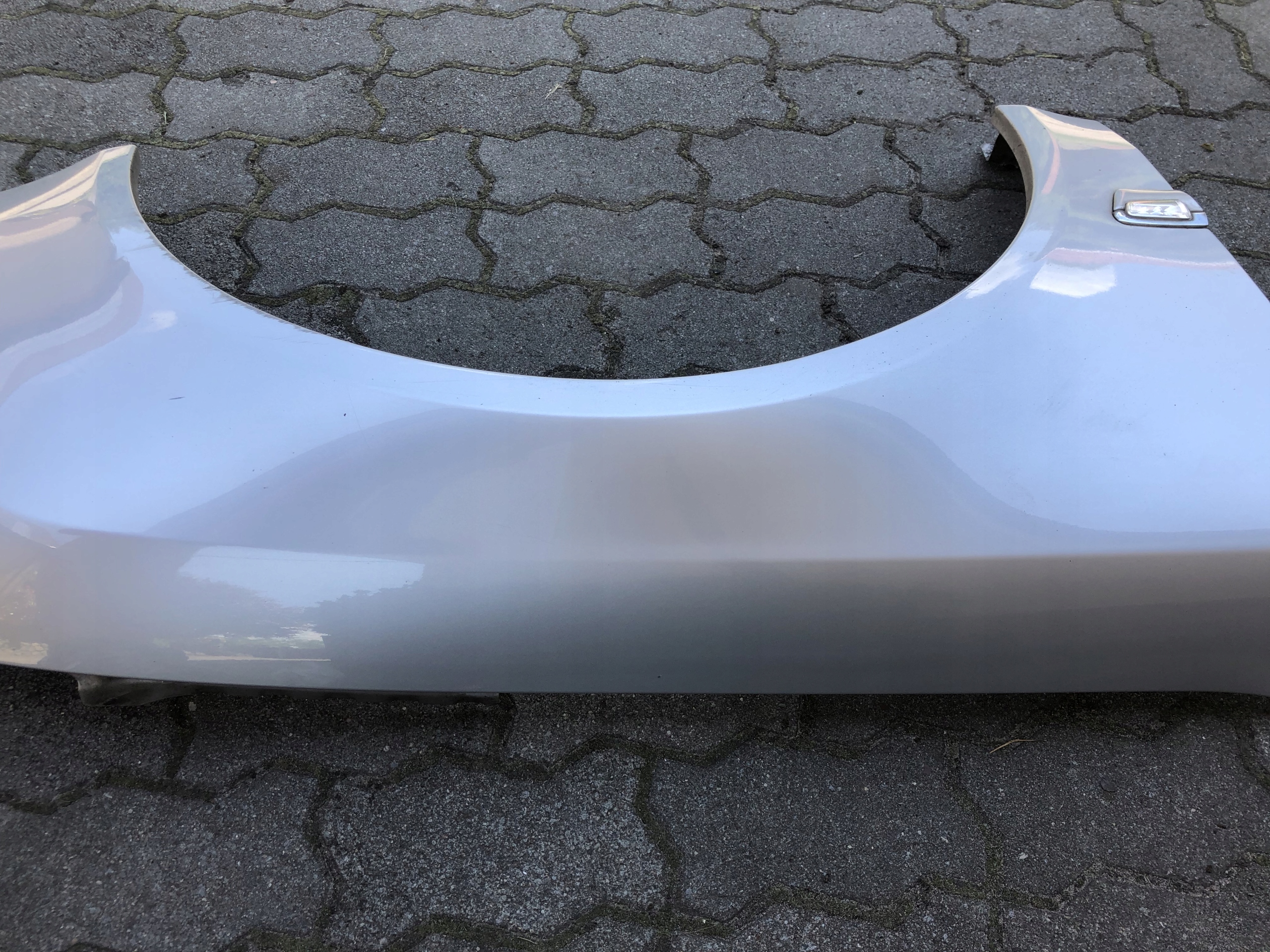 AUDI A8 D3 fender right front LY7W