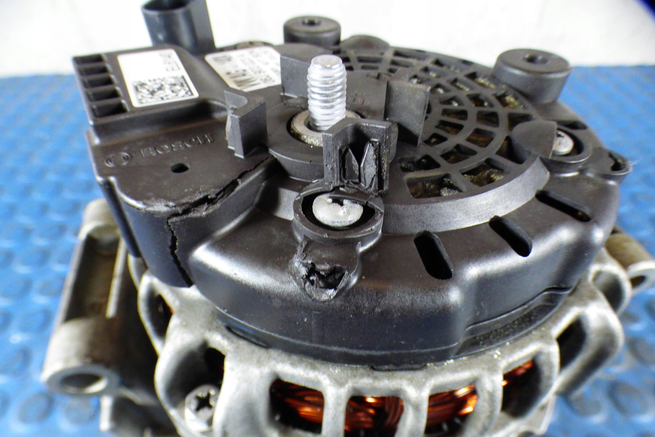 Skoda Octavia III 1.8 TSI alternator 06J903023A