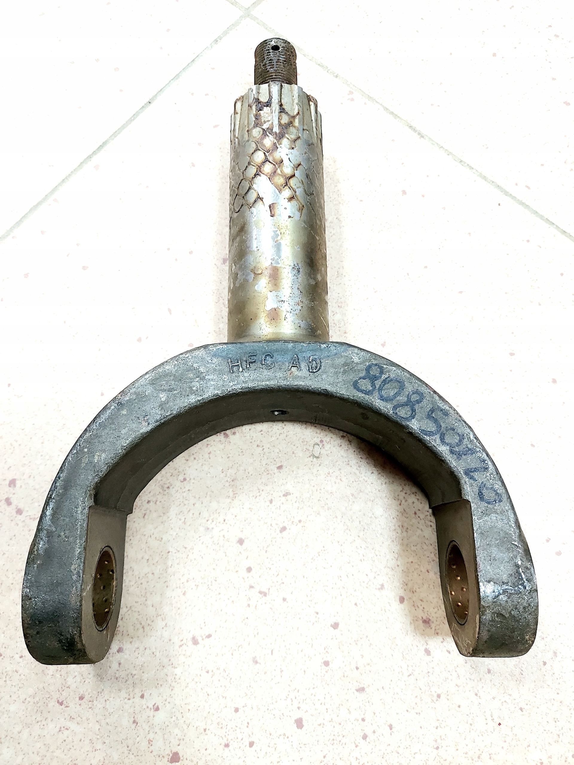 Хомут Yoke 80850120 CNH Case New Holland