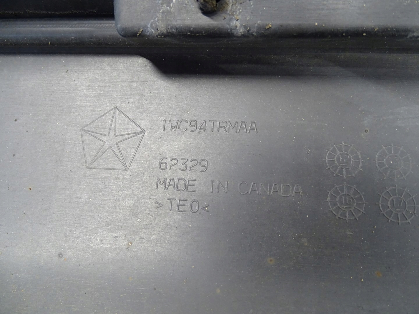 moulding threshold right JEEP CHEROKEE WK2 1WC94TRMAA