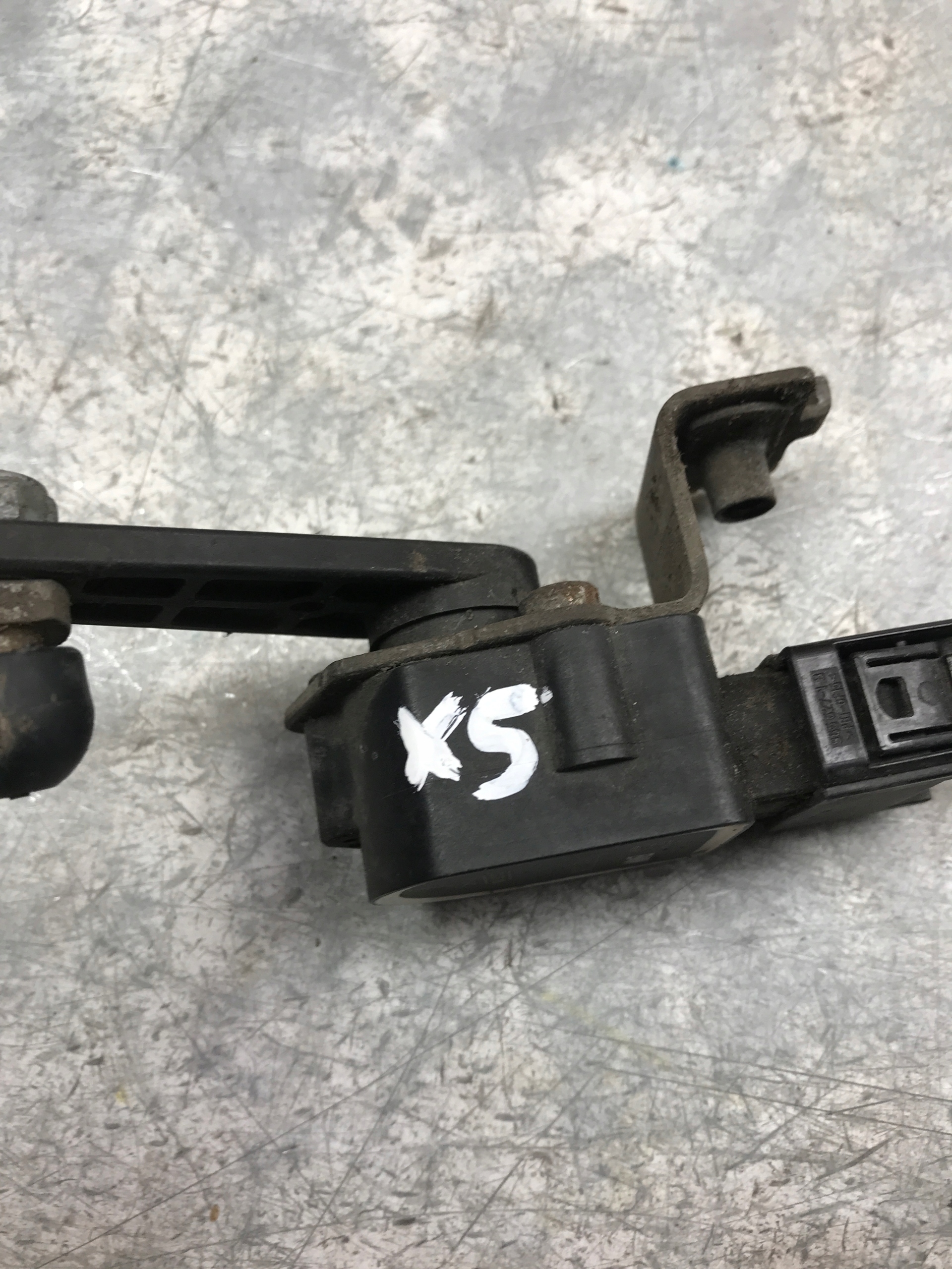 Sensor POZIOMOWANIA Leuchten BMW X5 E70 6785206