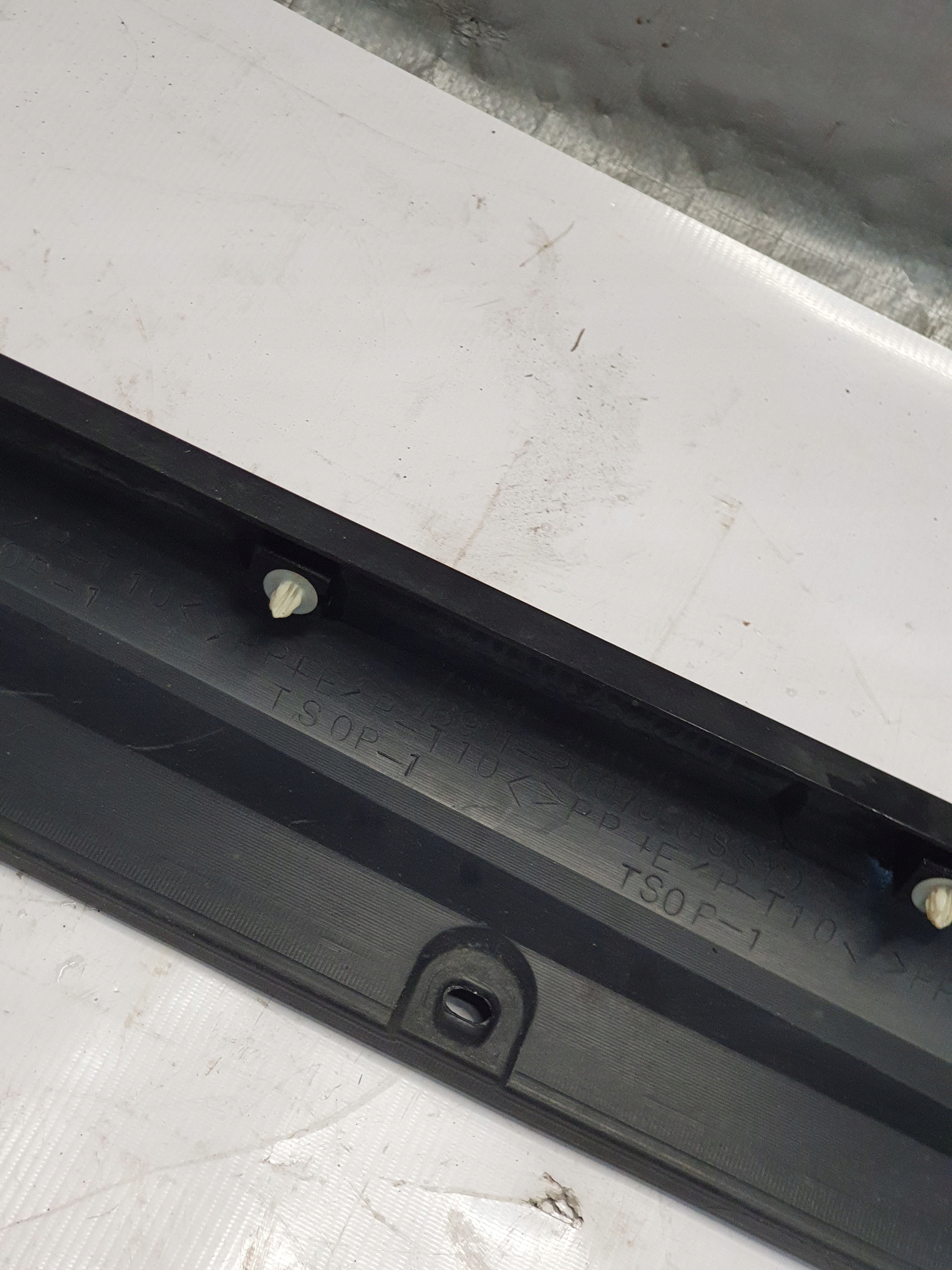 moulding threshold right TOYOTA CELICA VII 99-05r.