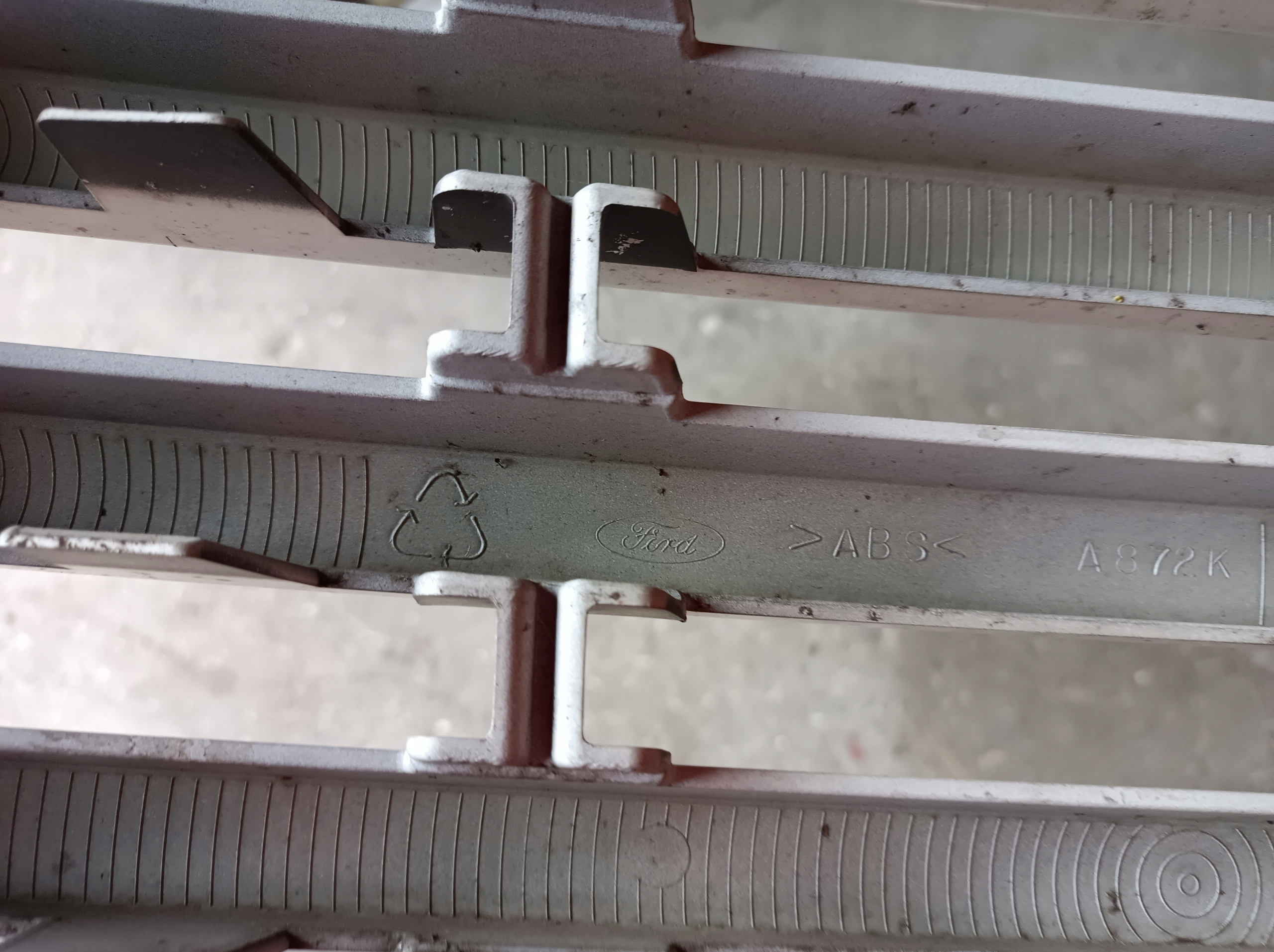 Grill Grill FORD F-150 09-14