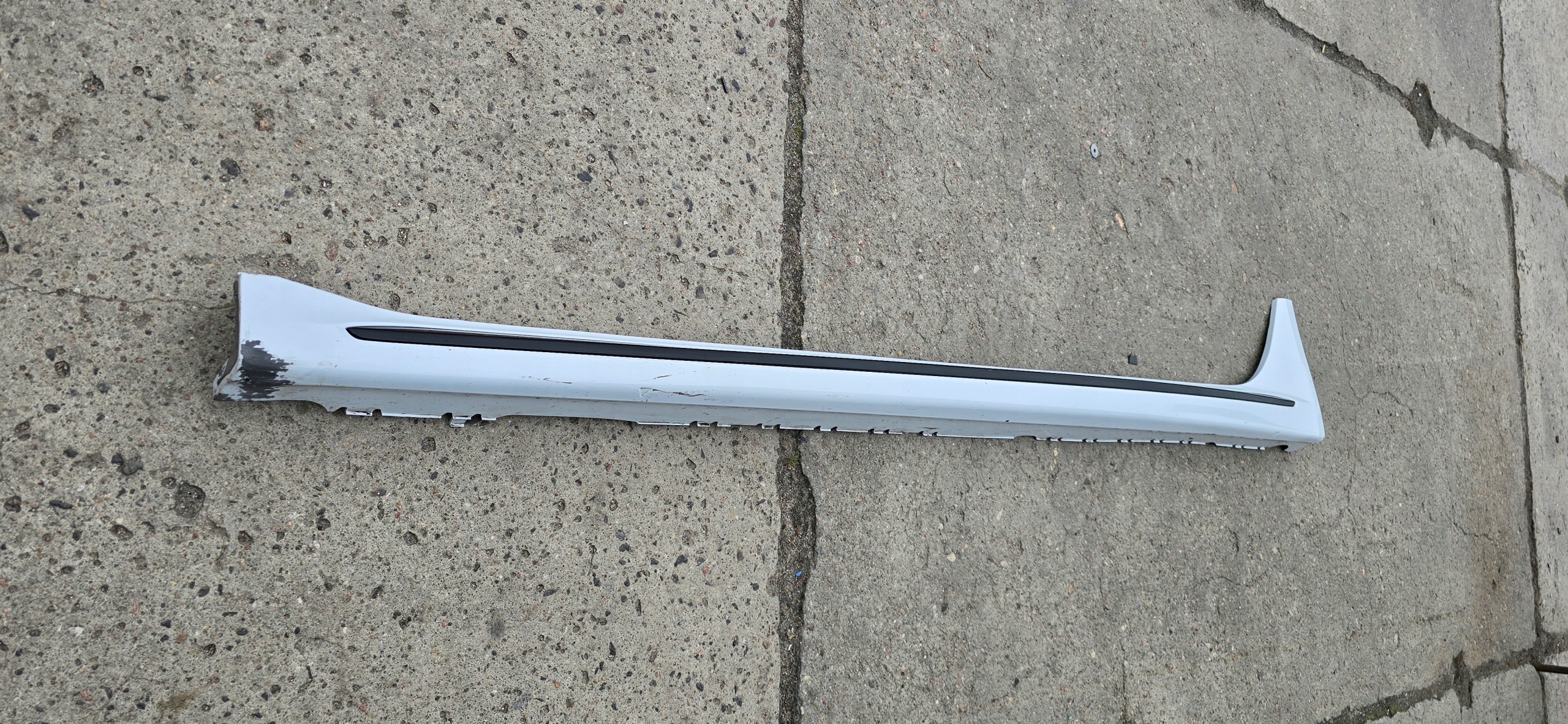 AUDI RS4 B9 8W MOULDING THRESHOLD LEFT CALA 8W9853855F