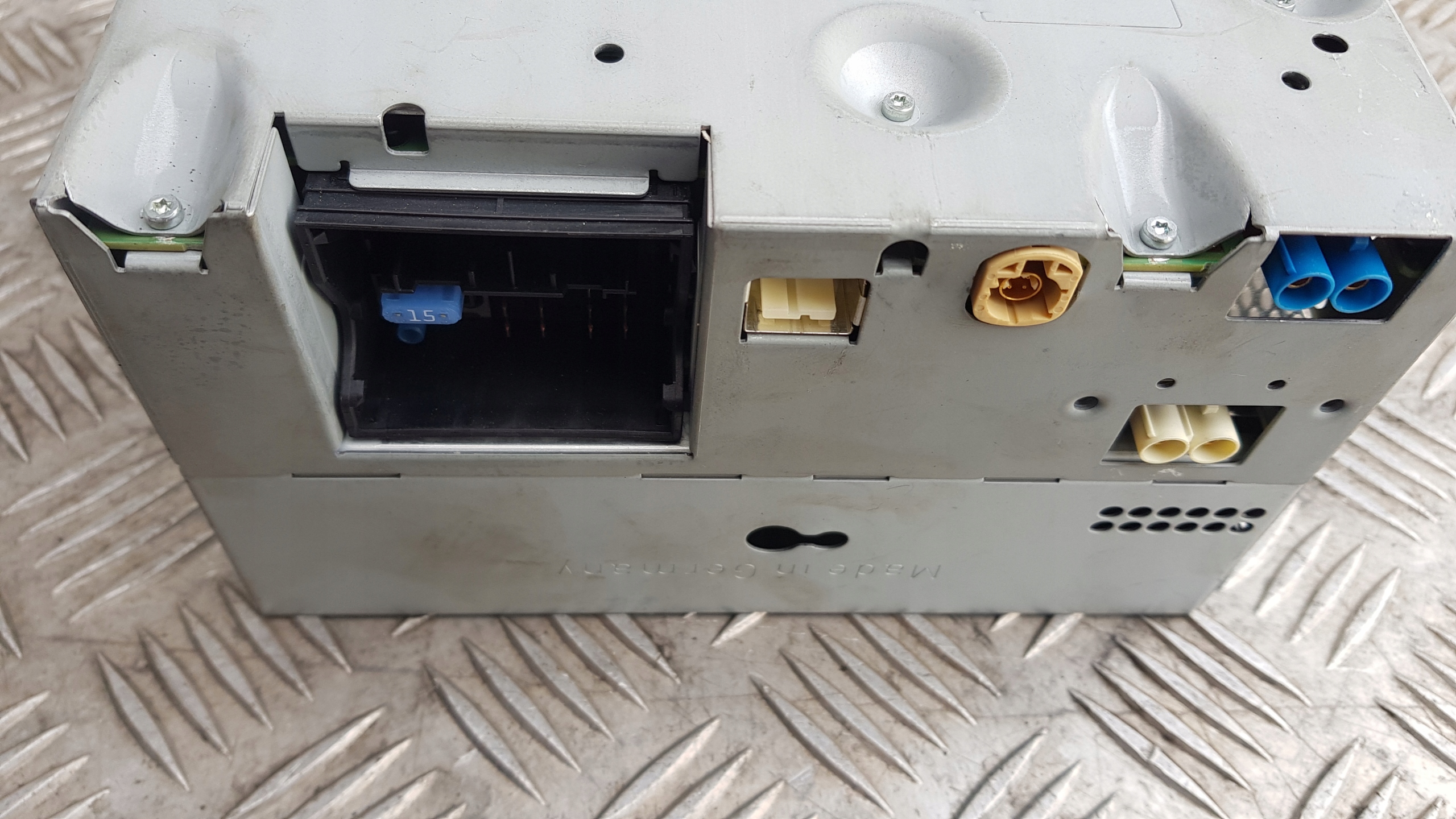 MERCEDES W212 RADIO navigation HARMAN A2129065600