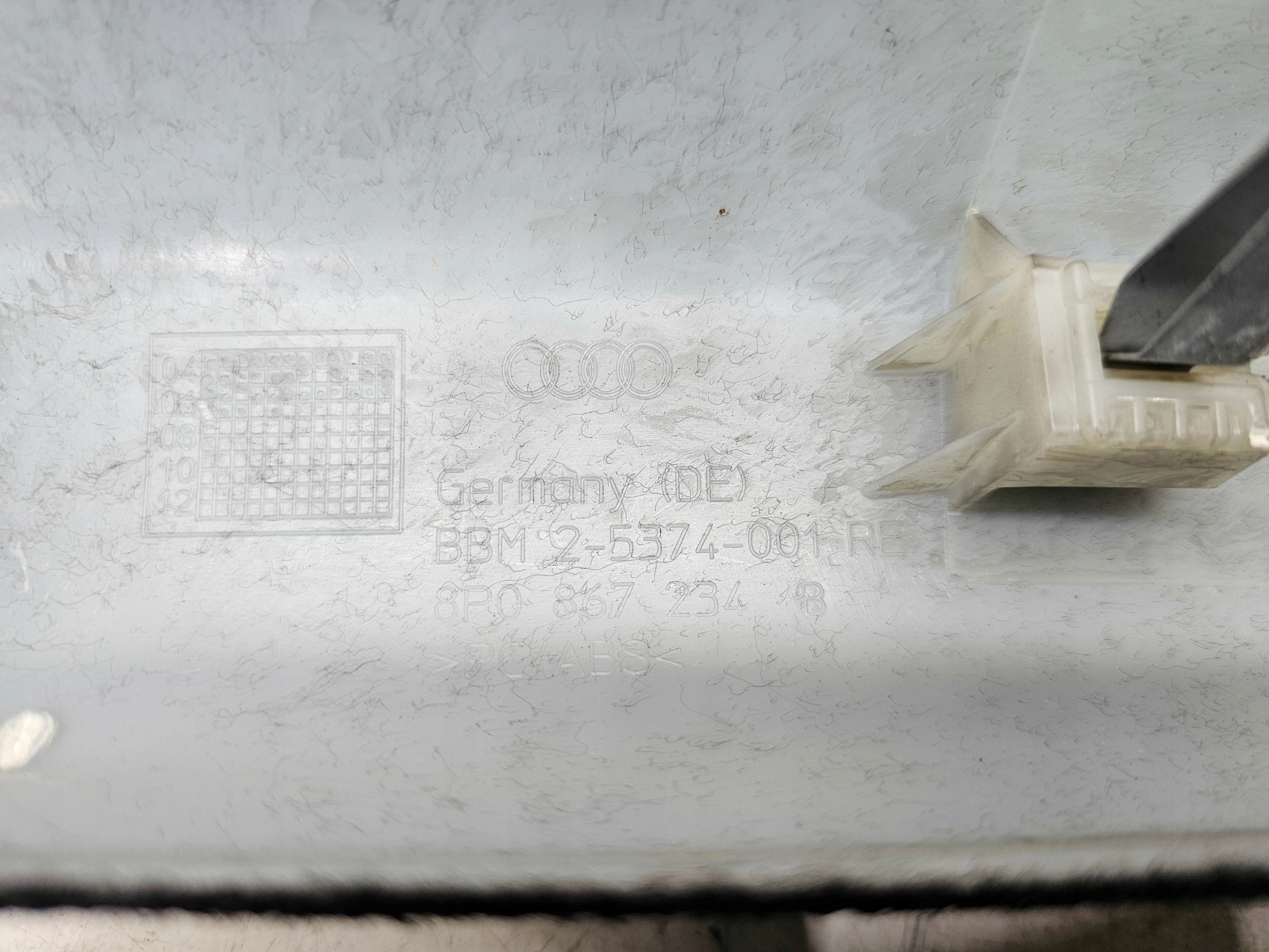 cover SLUPKA A right AUDI A3 8P 5-D 8P4867234B