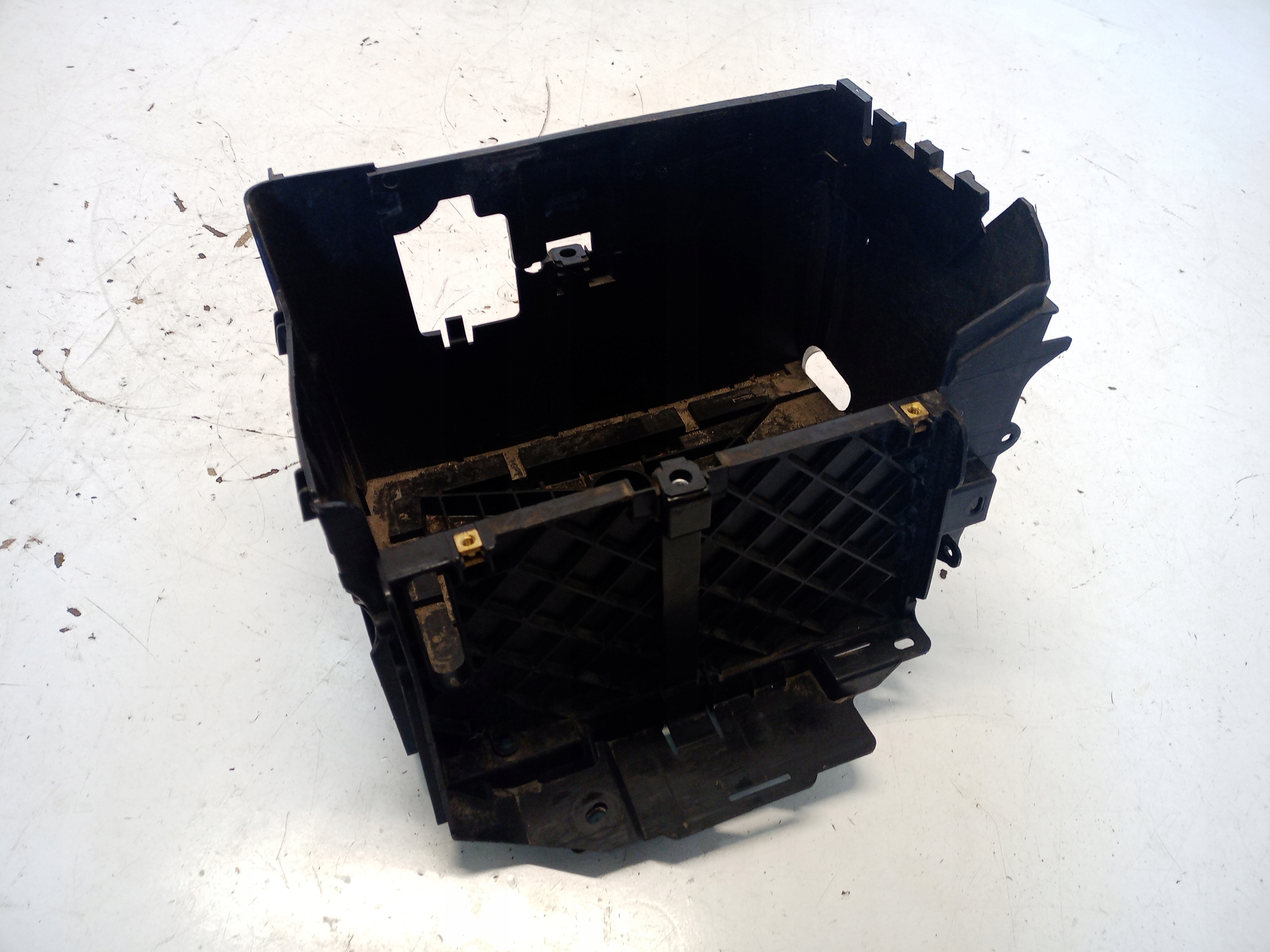 PODSTAWA AKUMULATORA TRAFIC III VIVARO B